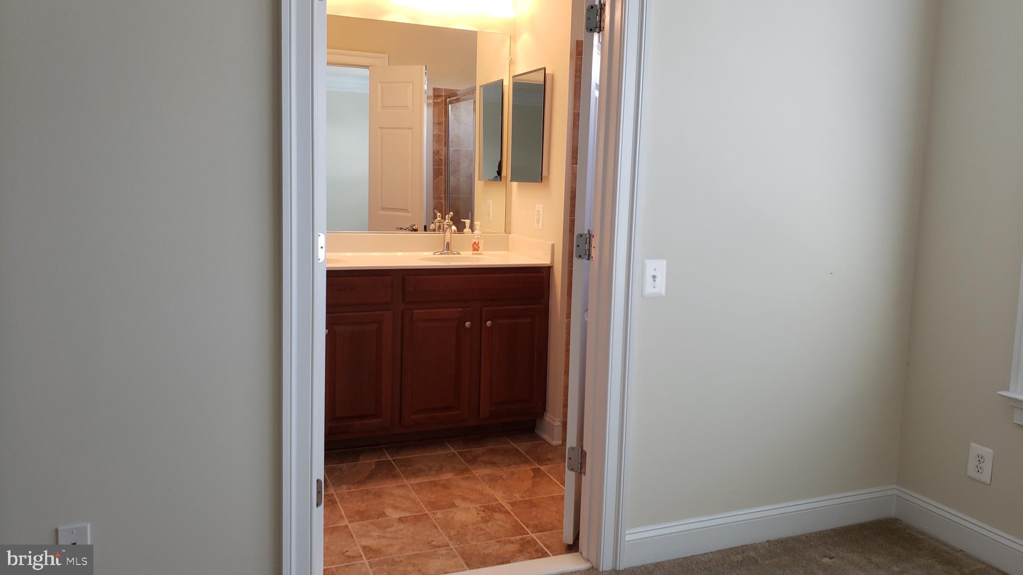 GOOSE CREEK VILLAGE NORTH - Residential Lease