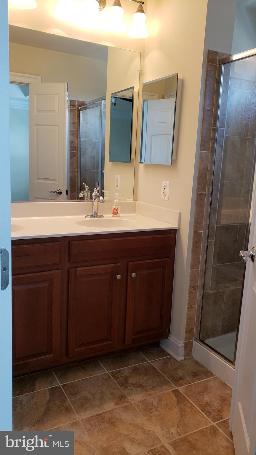 GOOSE CREEK VILLAGE NORTH - Residential Lease