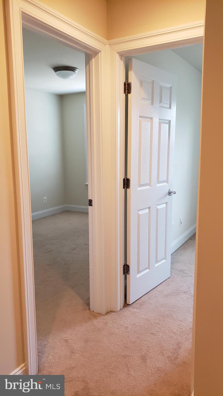 GOOSE CREEK VILLAGE NORTH - Residential Lease