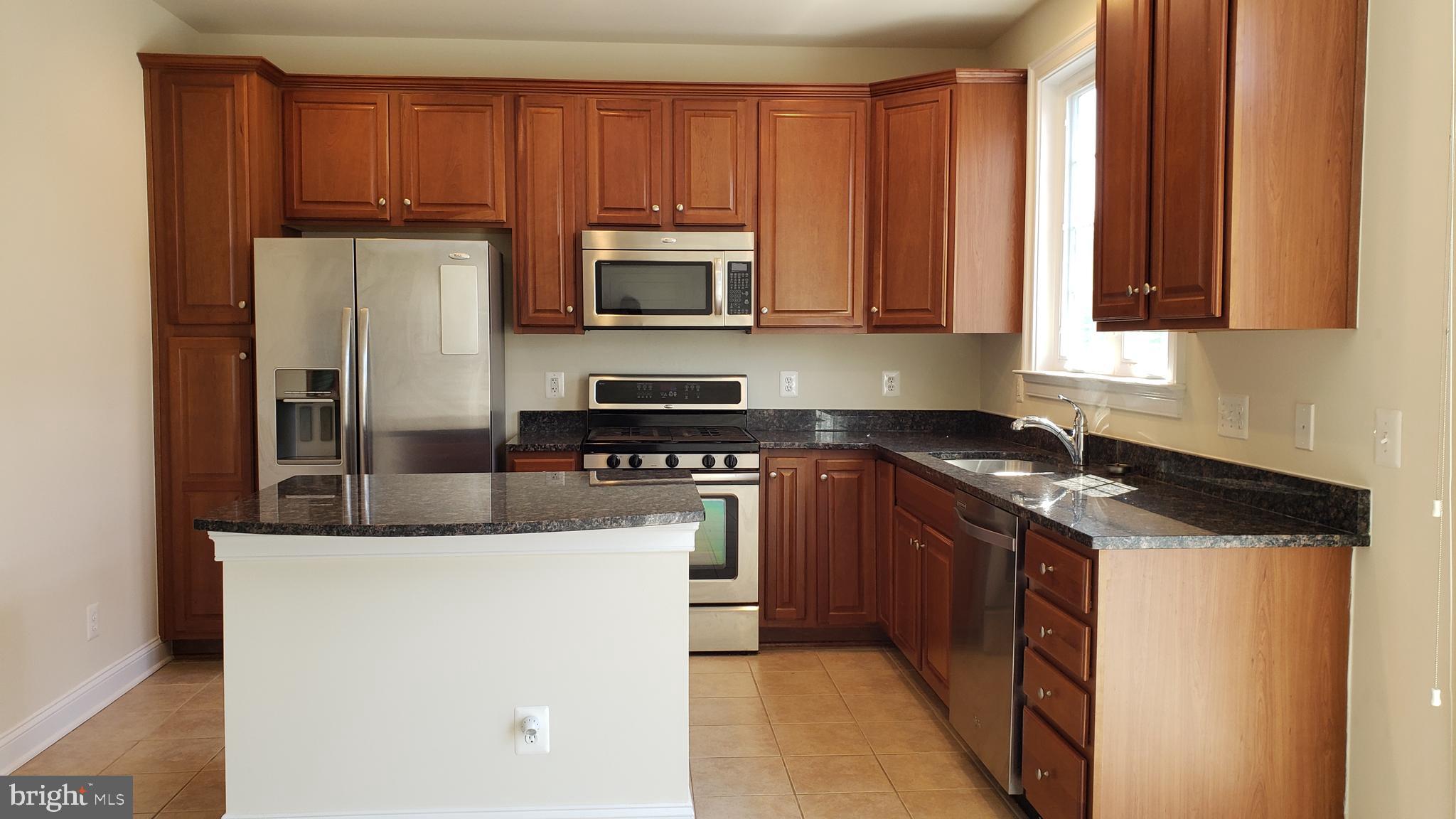 GOOSE CREEK VILLAGE NORTH - Residential Lease