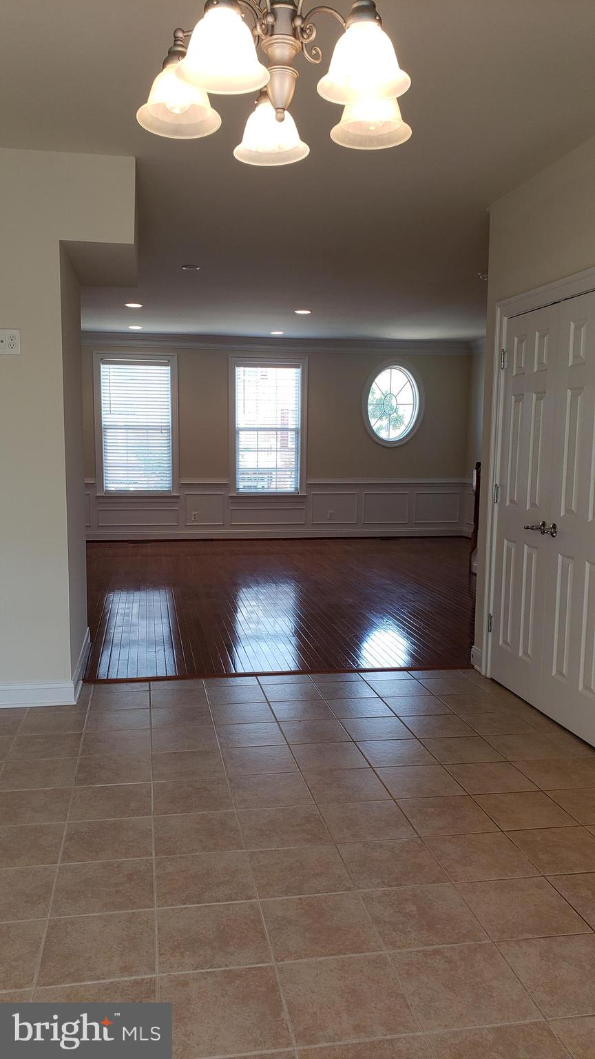 GOOSE CREEK VILLAGE NORTH - Residential Lease