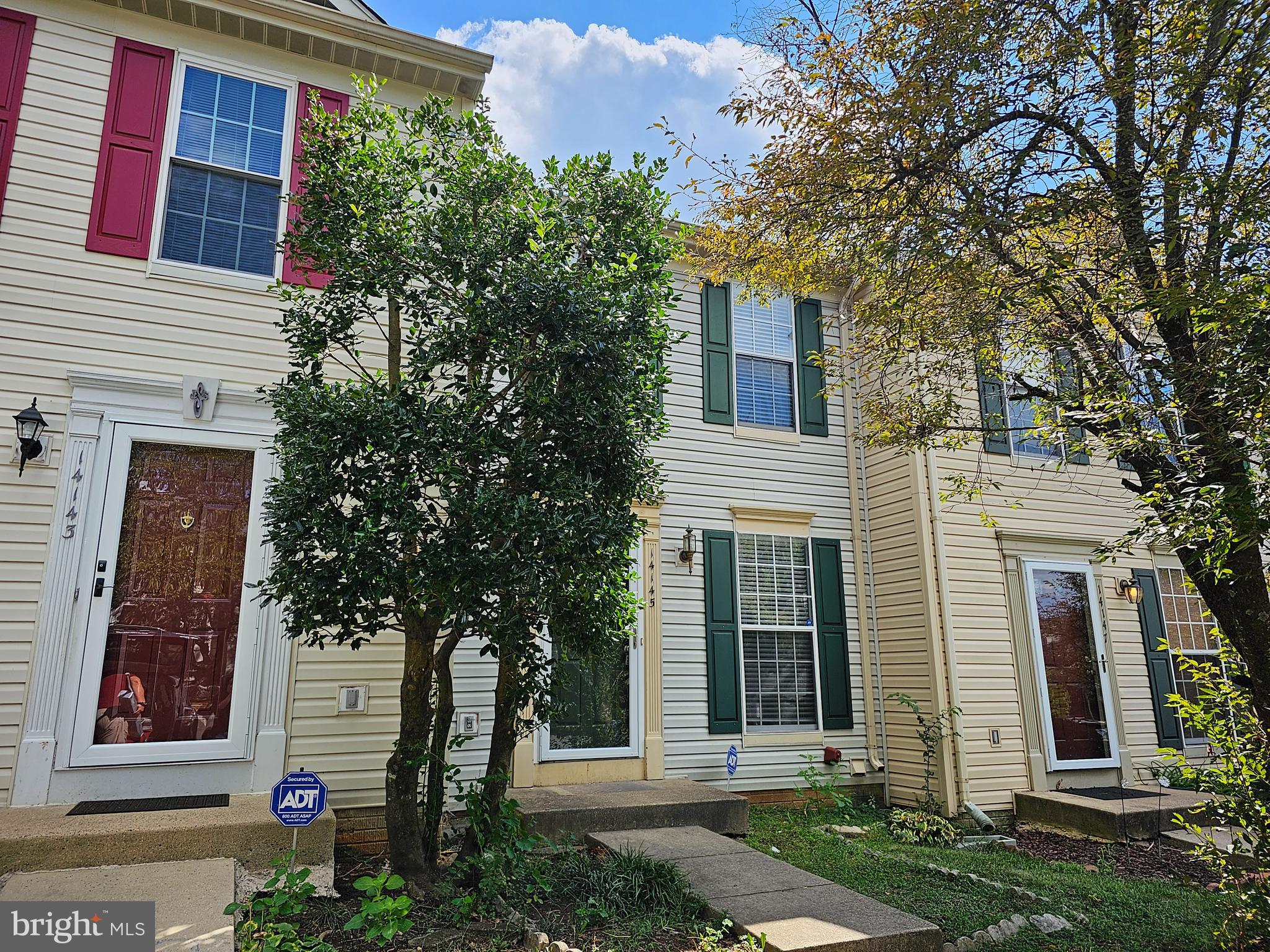 CENTRE RIDGE LAND BAY - Residential Lease