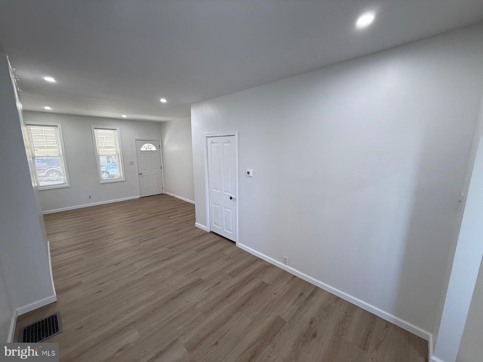 1147 ELM STREET