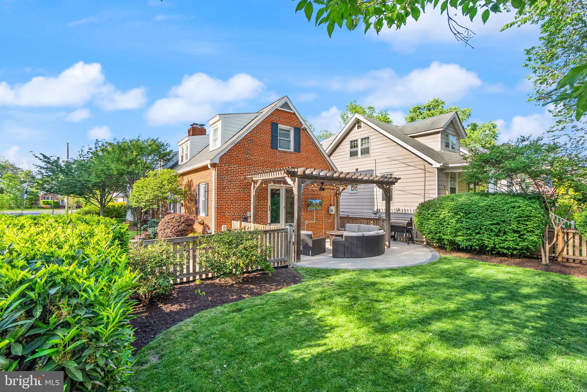 COTTAGE PARK - Residential