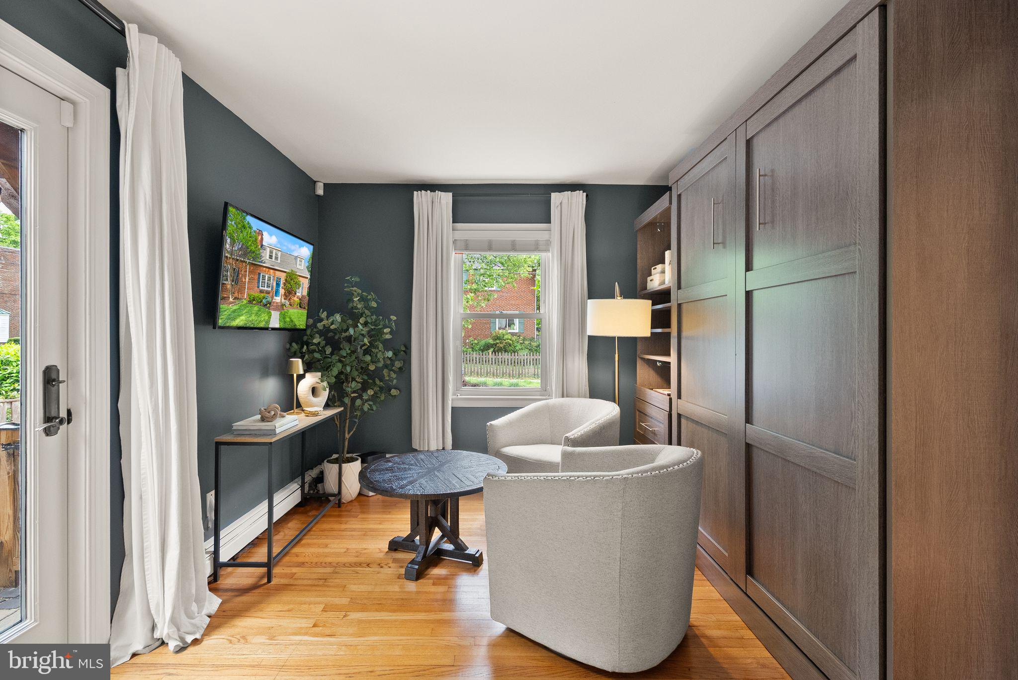 COTTAGE PARK - Residential