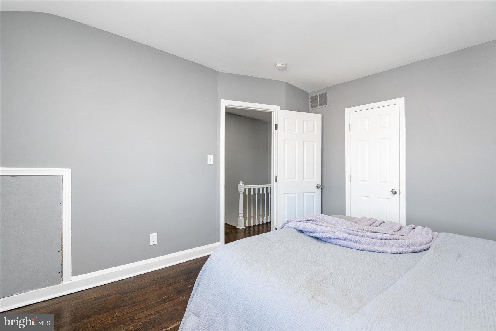 MIDDLESEX - Residential