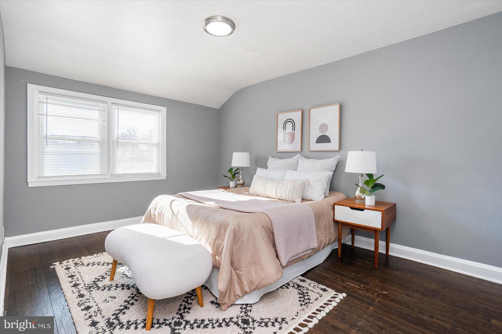 MIDDLESEX - Residential