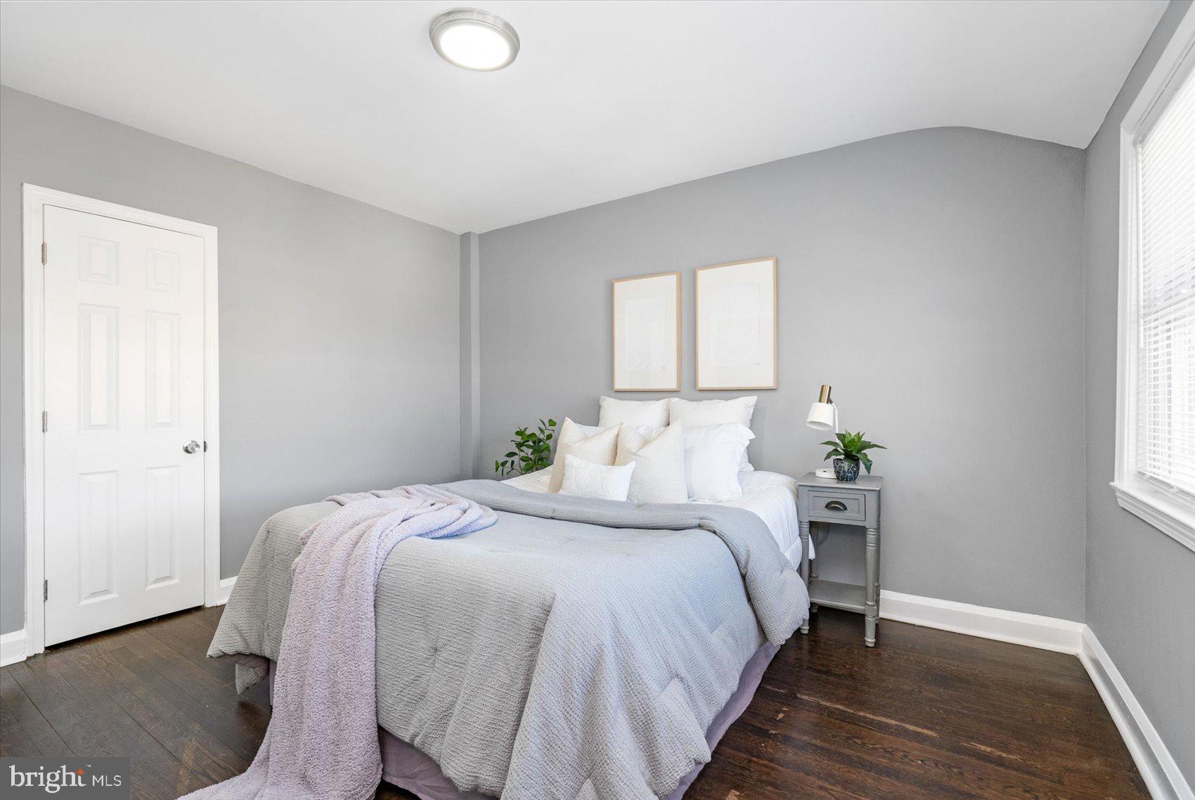 MIDDLESEX - Residential