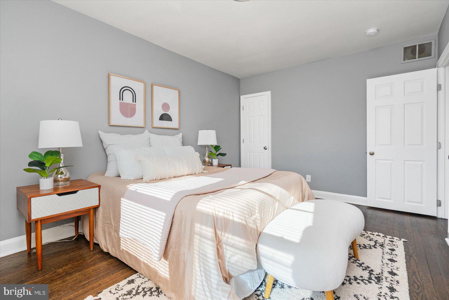 MIDDLESEX - Residential