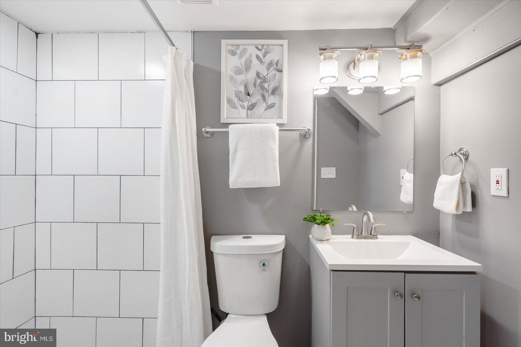 MIDDLESEX - Residential