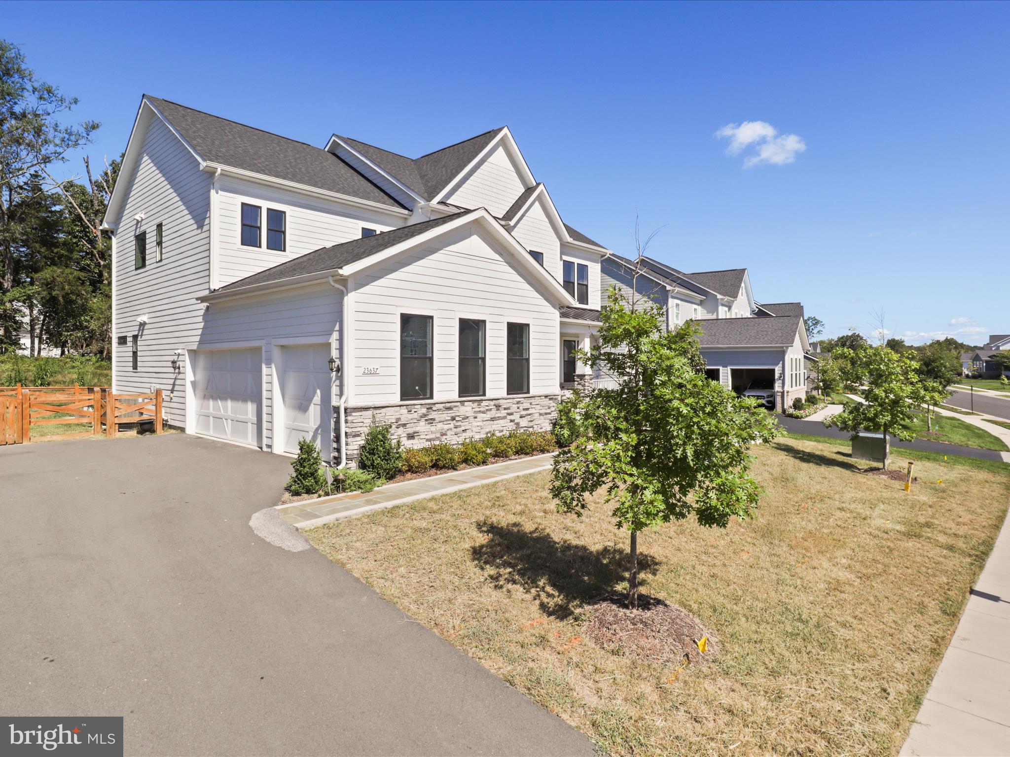 23637 CRANFORD KNOLL COURT