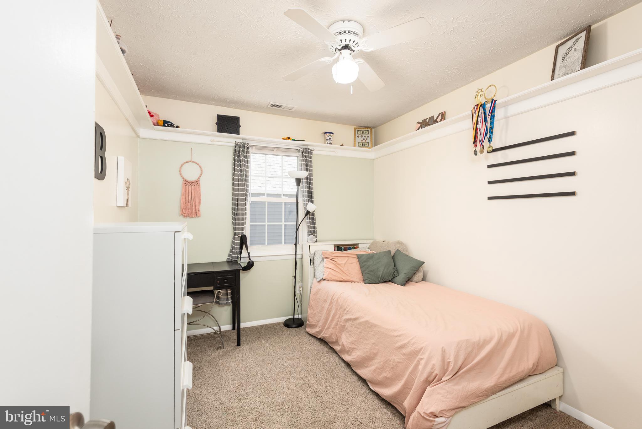 HUNTERS POINTE - Residential