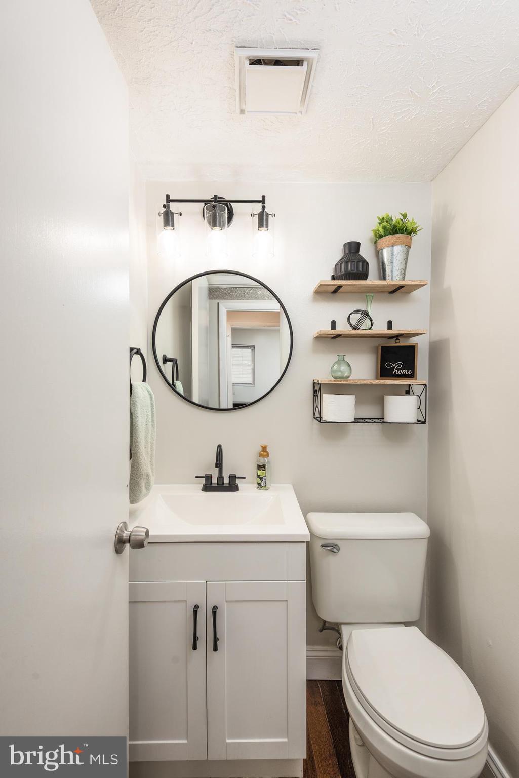 HUNTERS POINTE - Residential