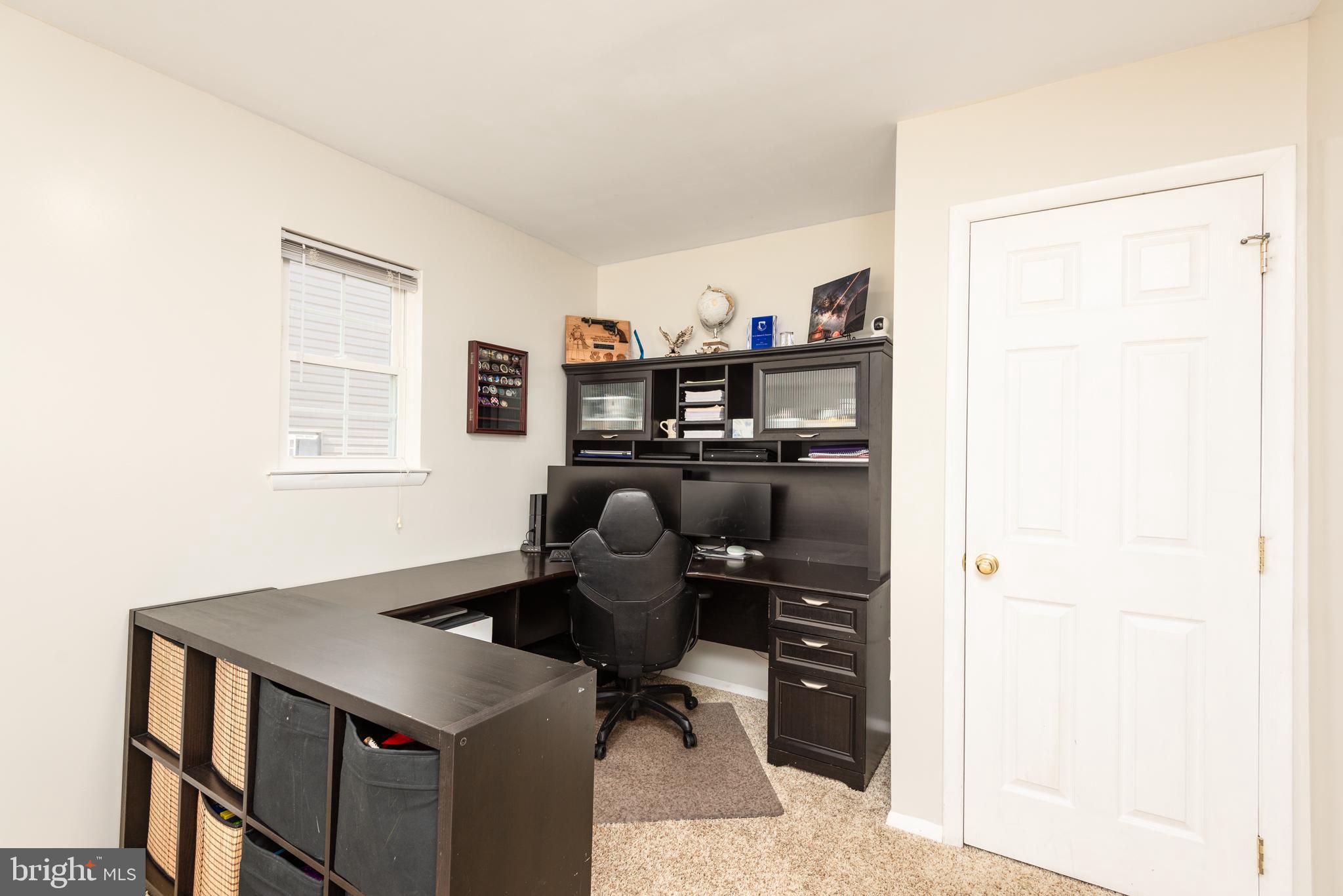 HUNTERS POINTE - Residential