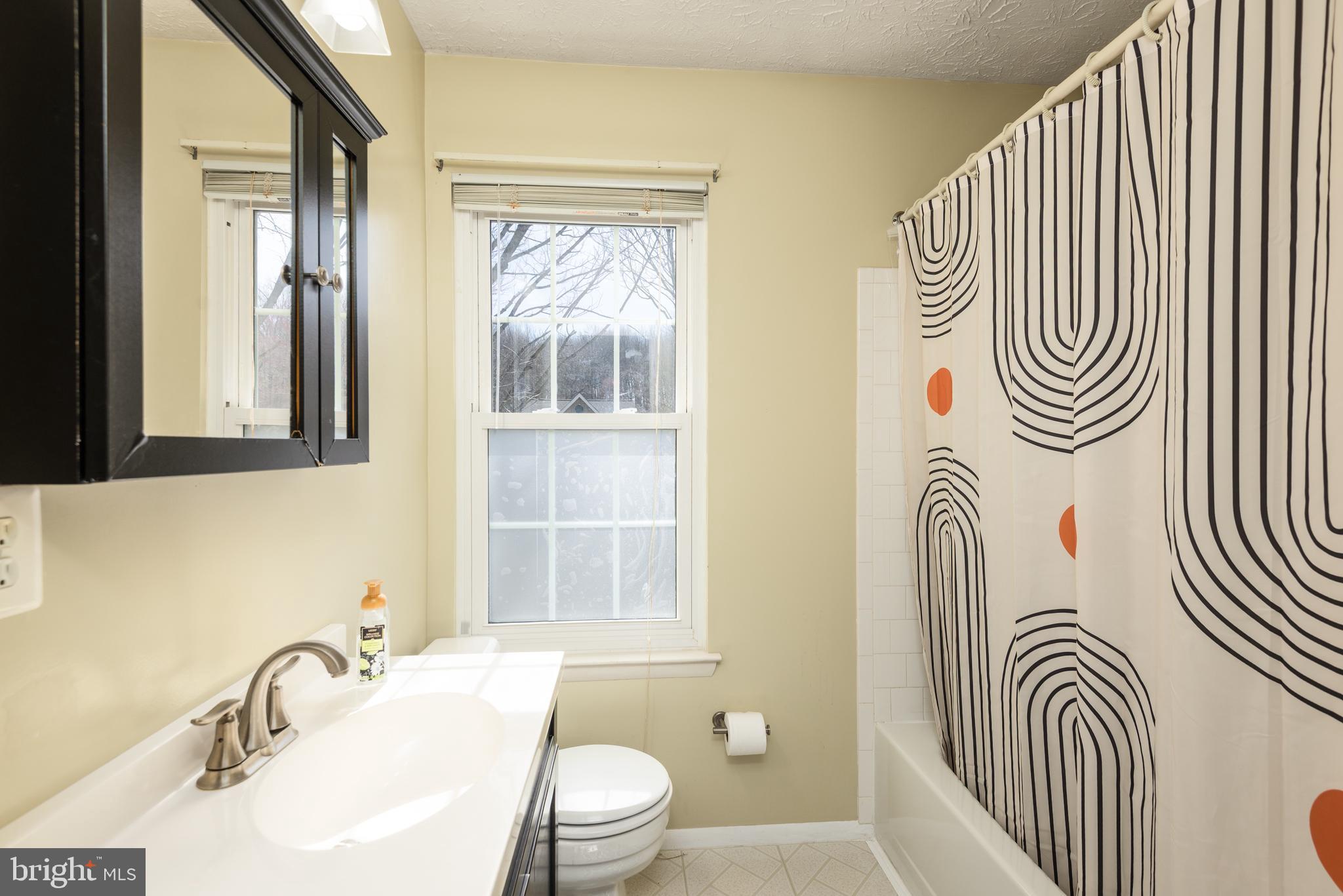 HUNTERS POINTE - Residential