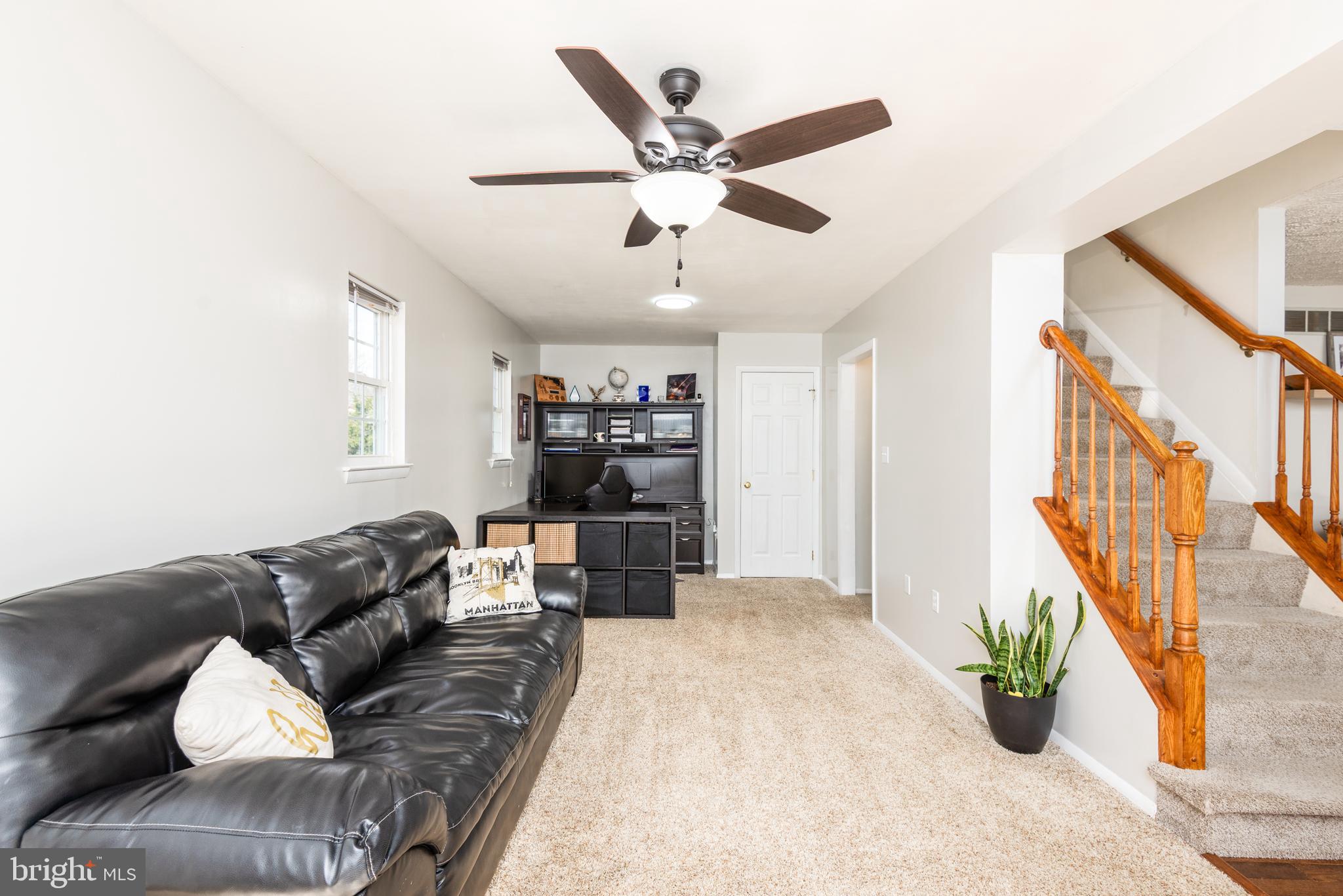 HUNTERS POINTE - Residential