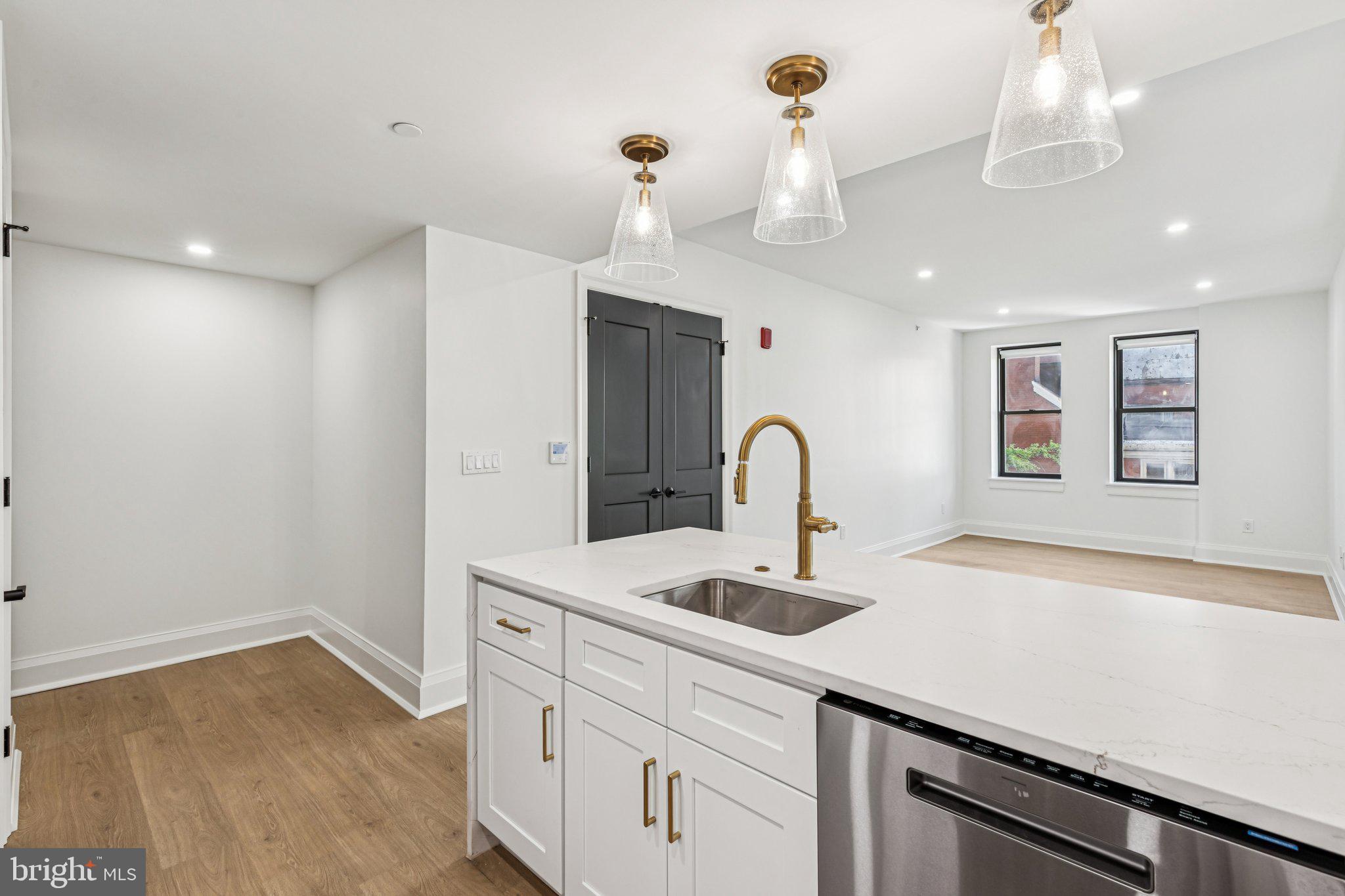 RITTENHOUSE SQUARE - Residential Lease