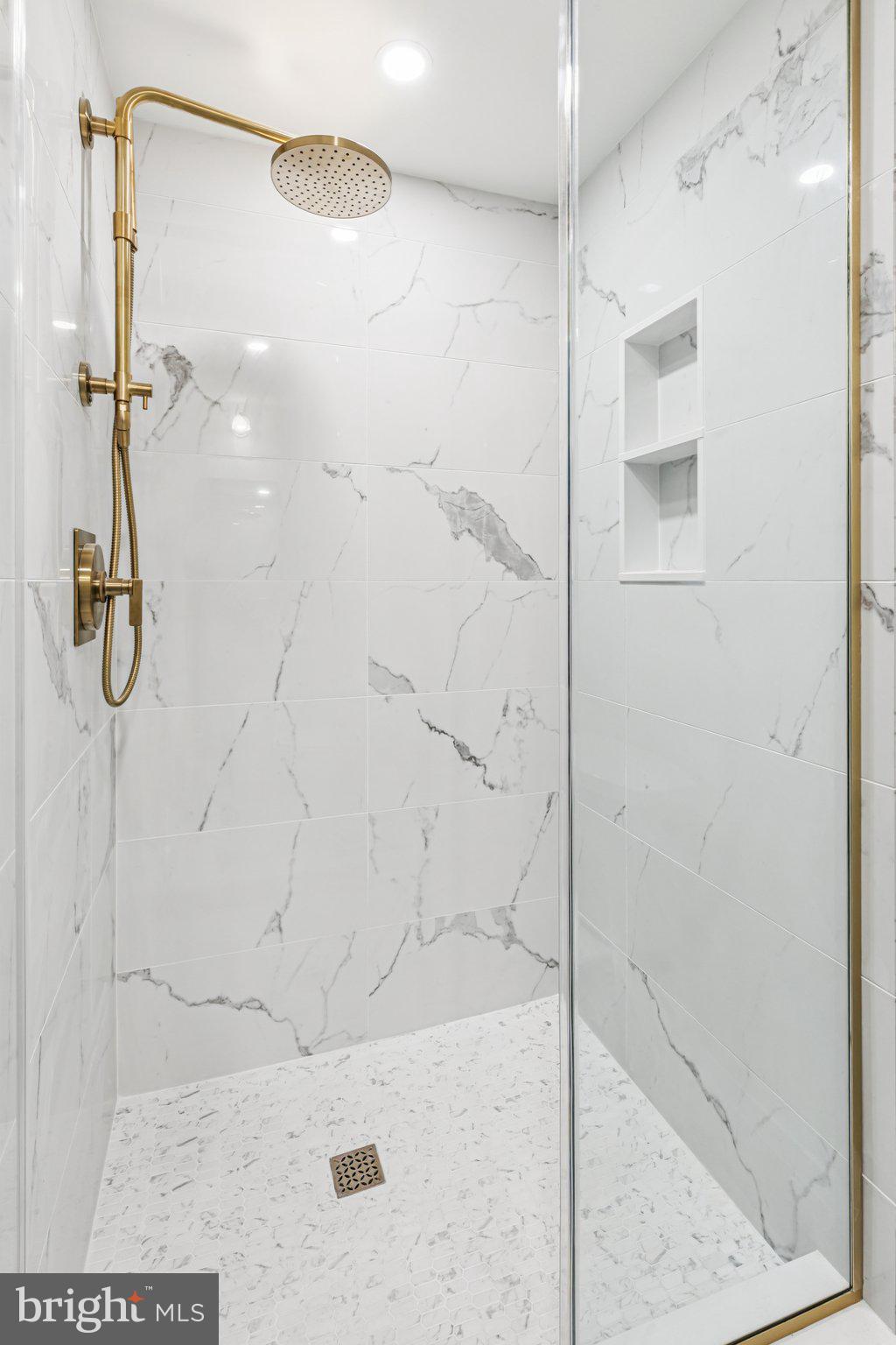 RITTENHOUSE SQUARE - Residential Lease