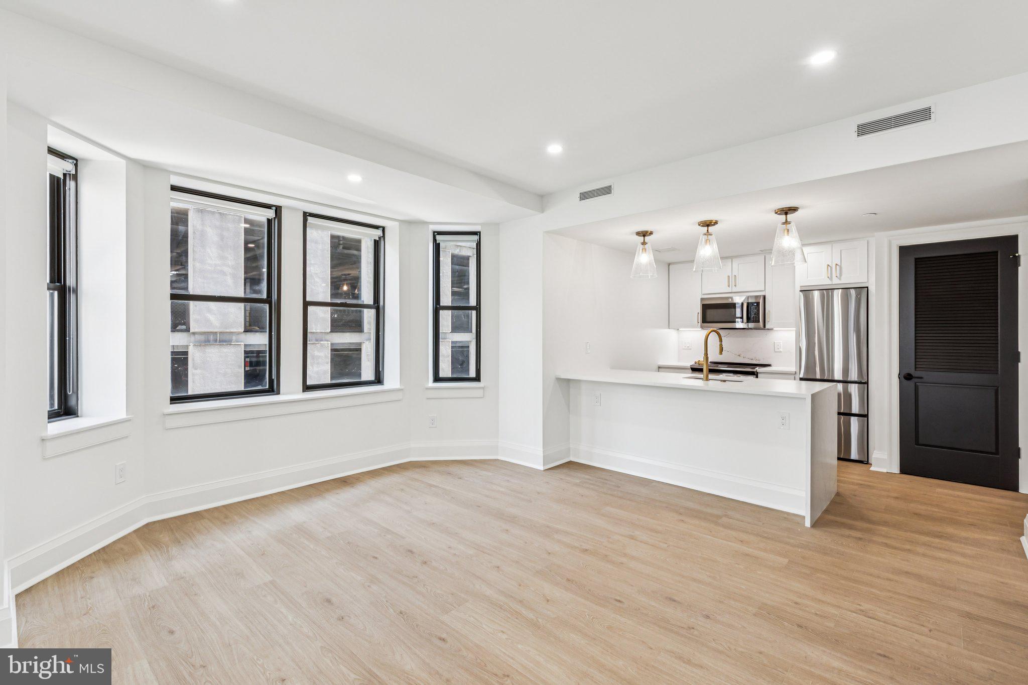RITTENHOUSE SQUARE - Residential Lease