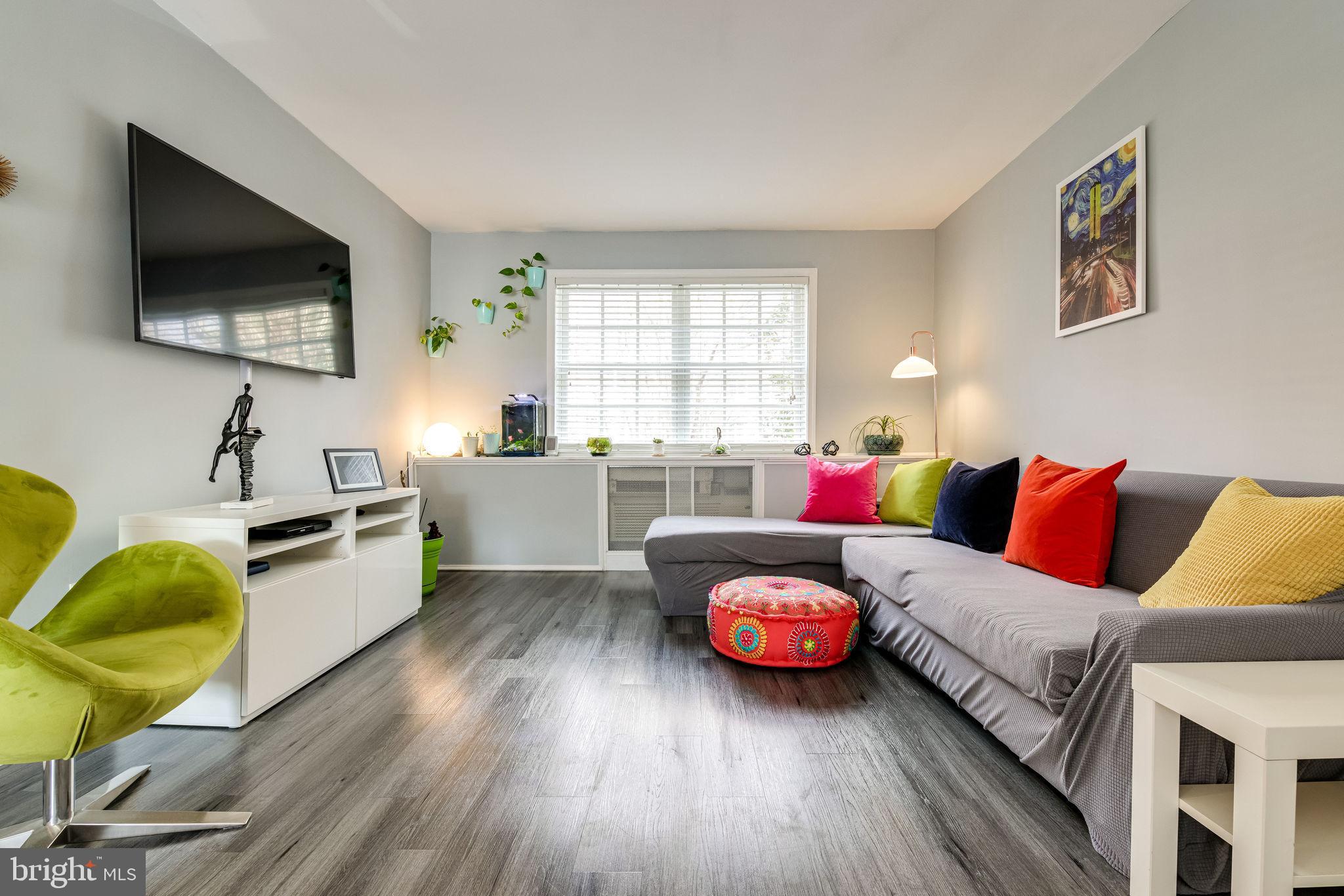 POTOWMACK CROSSING - Residential Lease