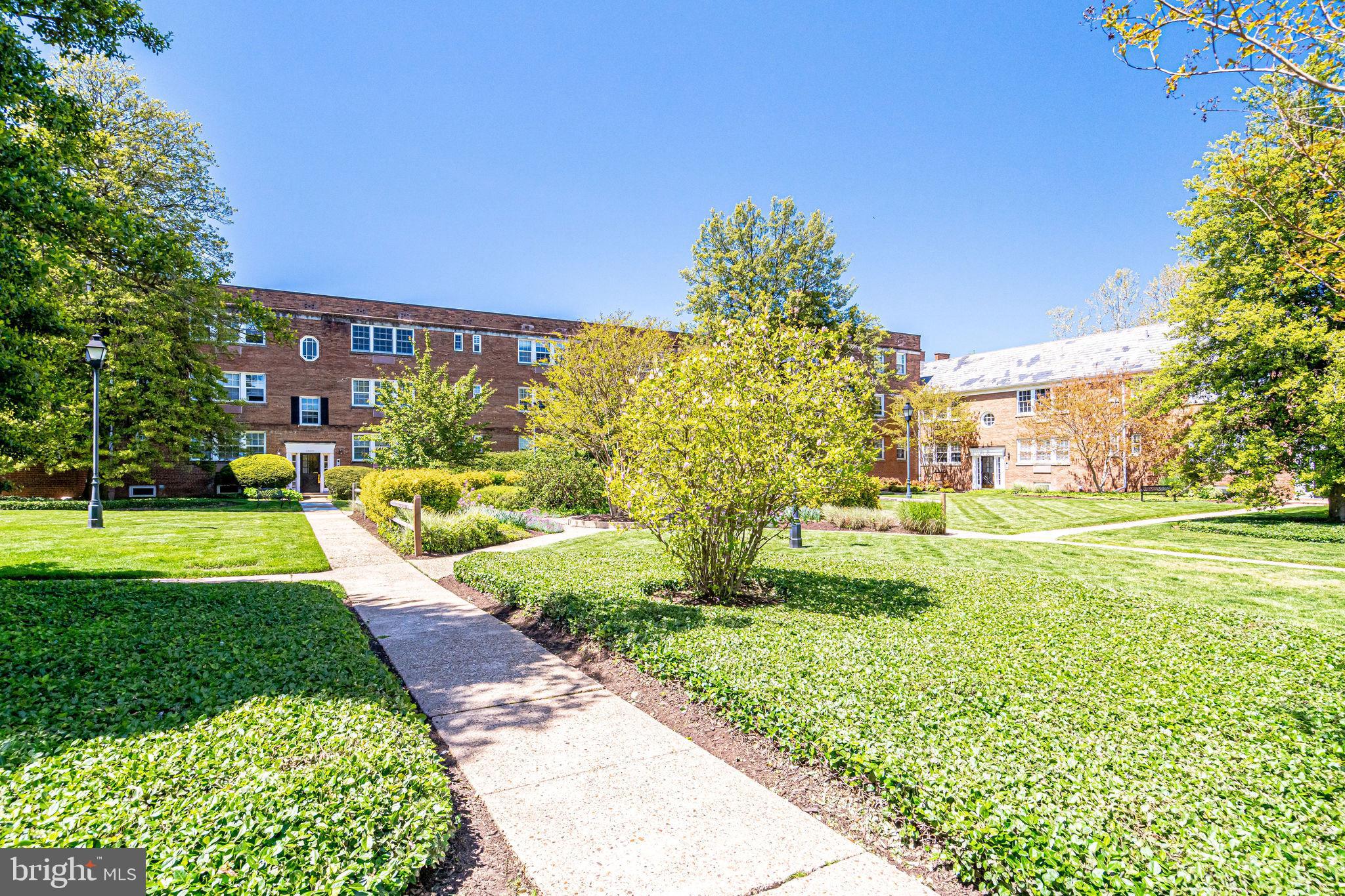 POTOWMACK CROSSING - Residential Lease