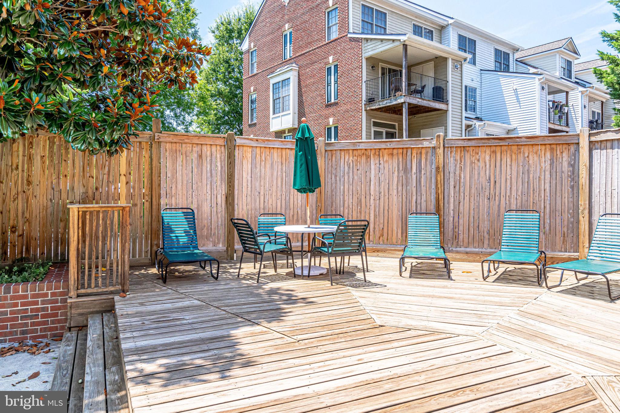 POTOWMACK CROSSING - Residential Lease