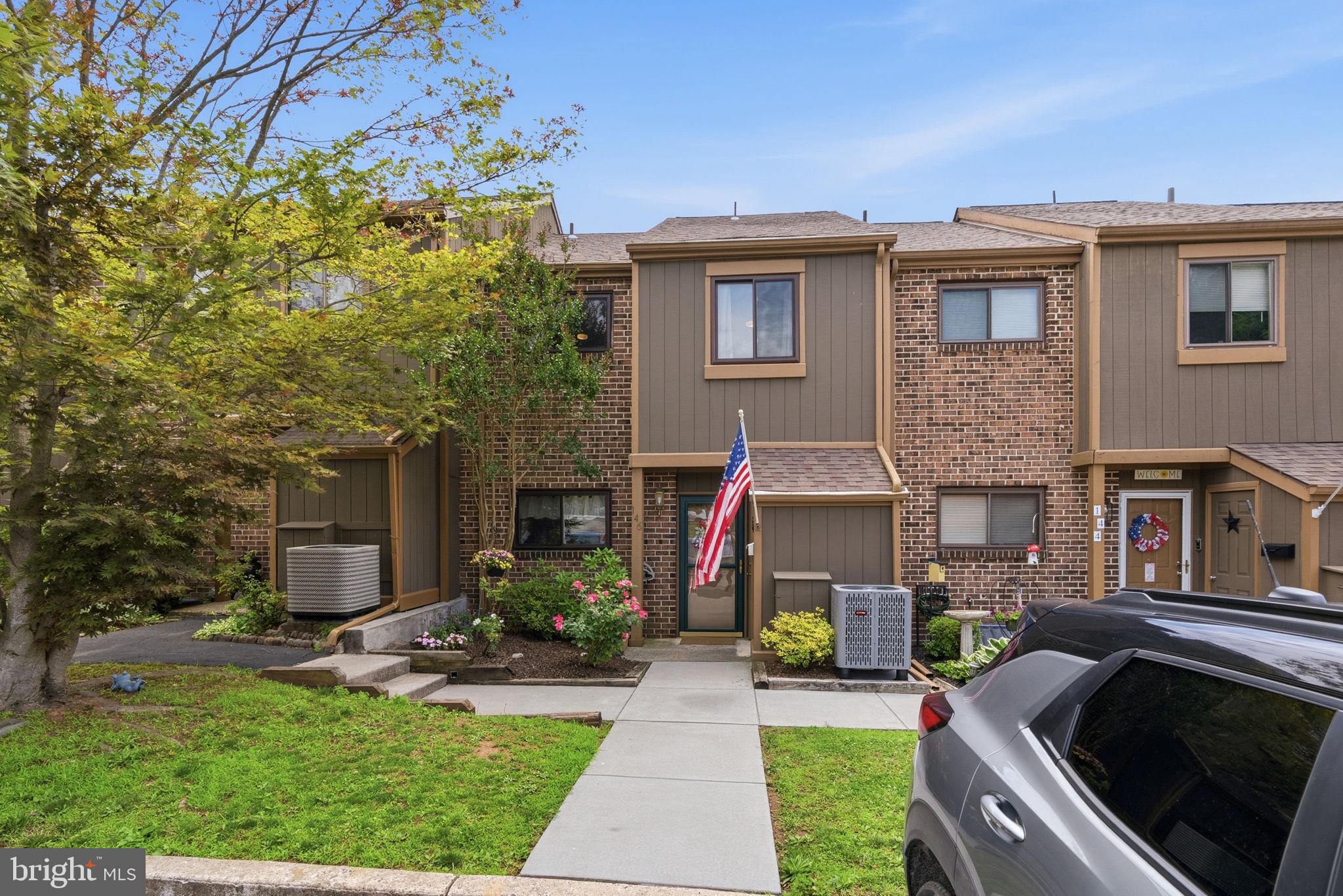 146 LARCHWOOD COURT