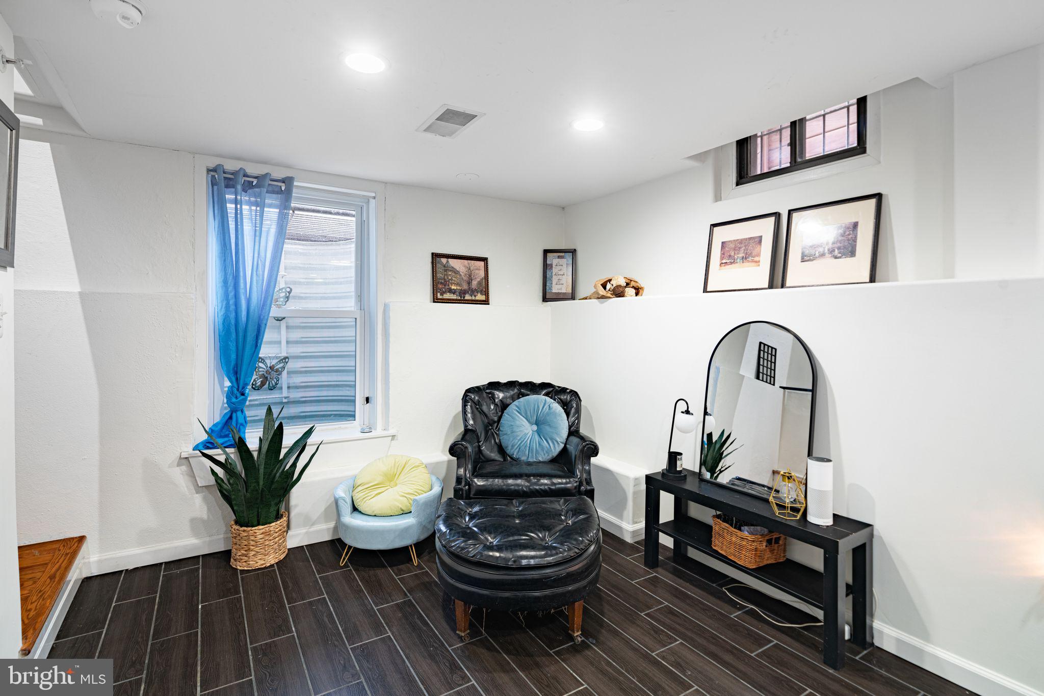 HAWTHORNE - Residential