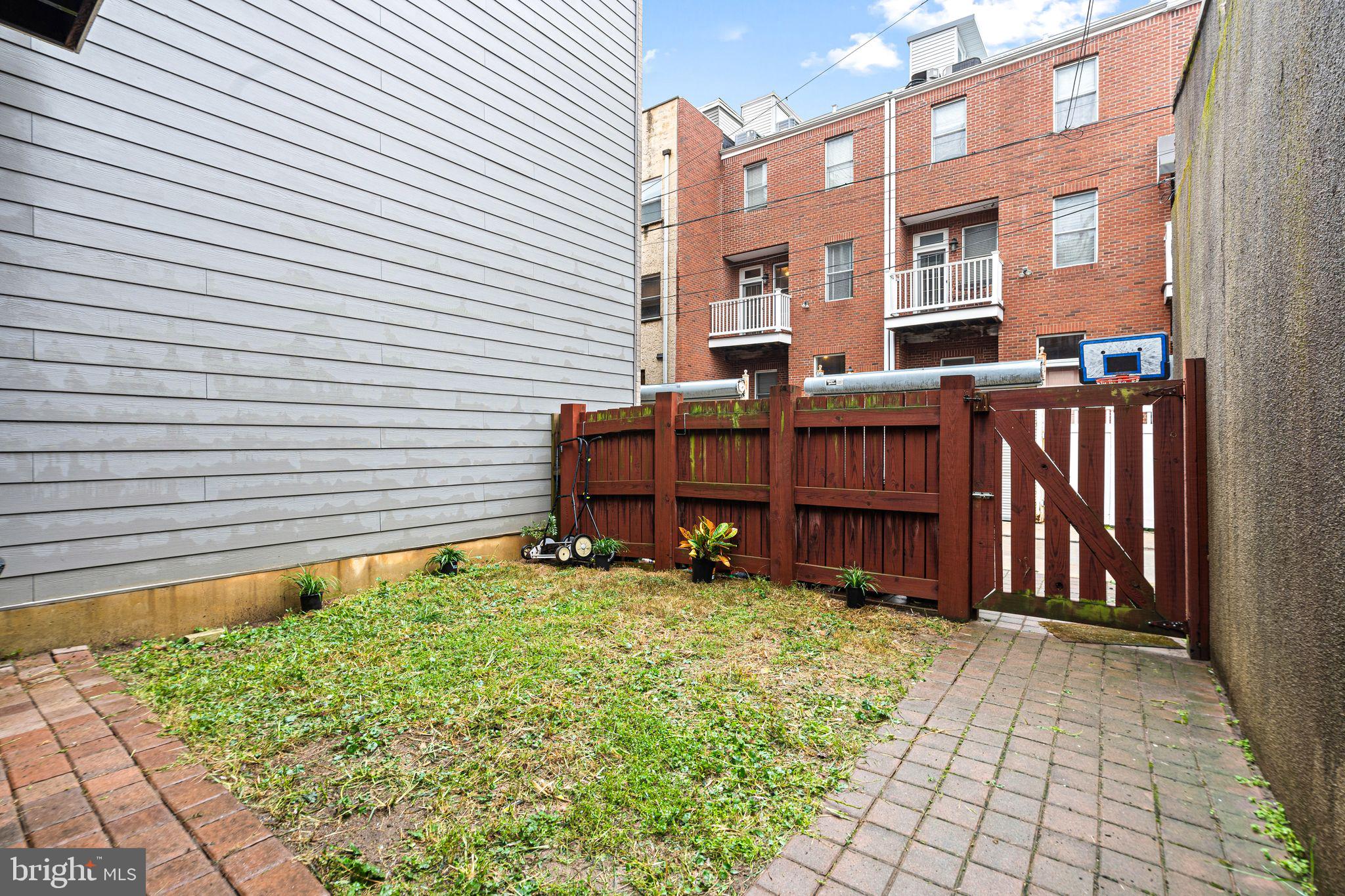 HAWTHORNE - Residential