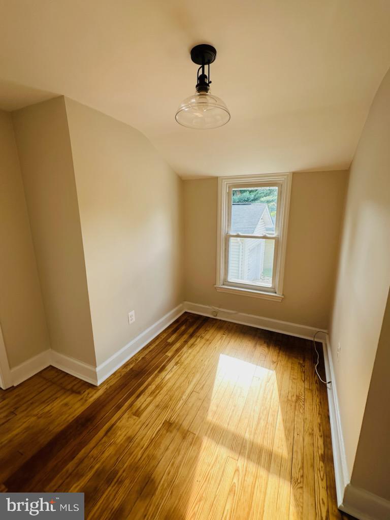 FUNKSTOWN - Residential Lease