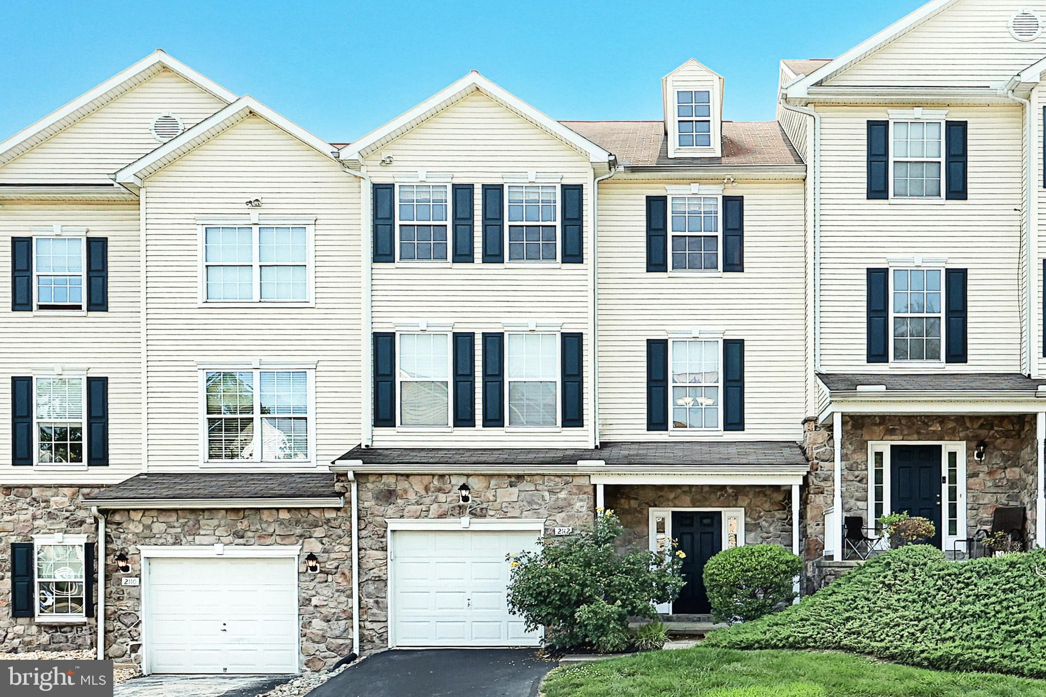 2112 MAPLE CREST BOULEVARD 2112