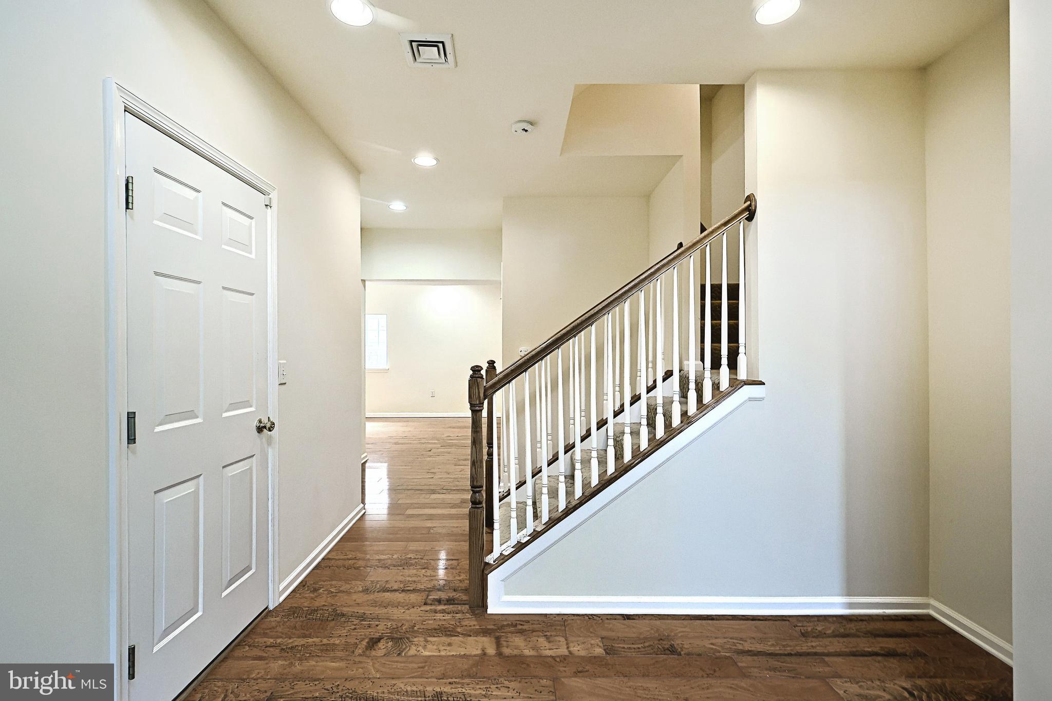 2112 MAPLE CREST BOULEVARD 2112