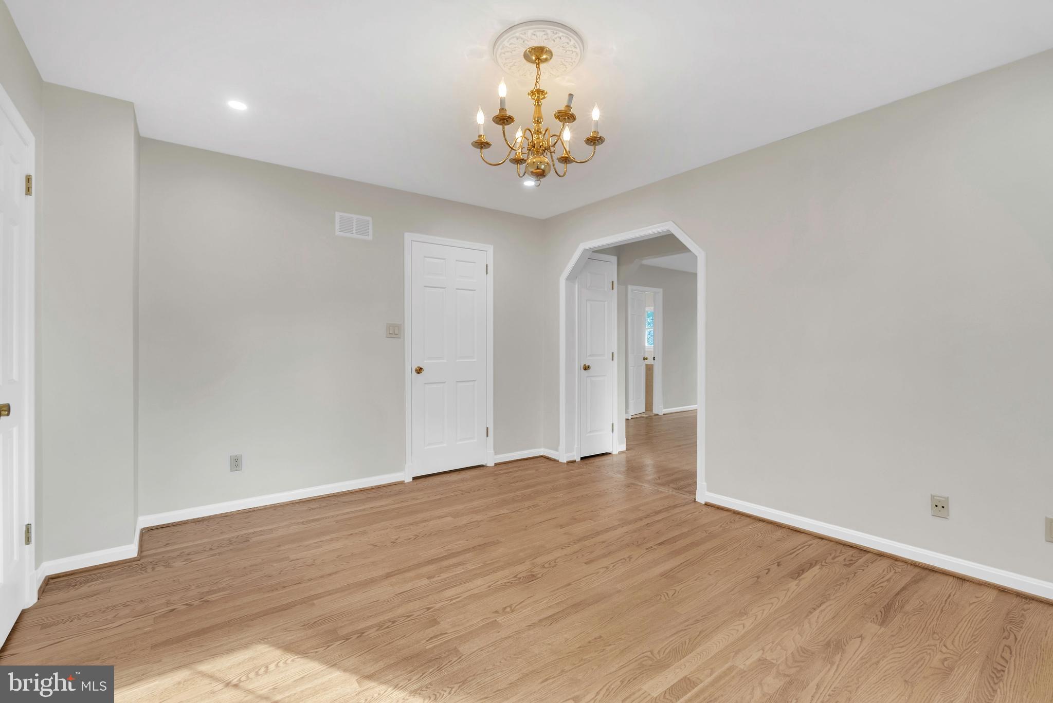 POTOMAC OUTSIDE - Residential Lease