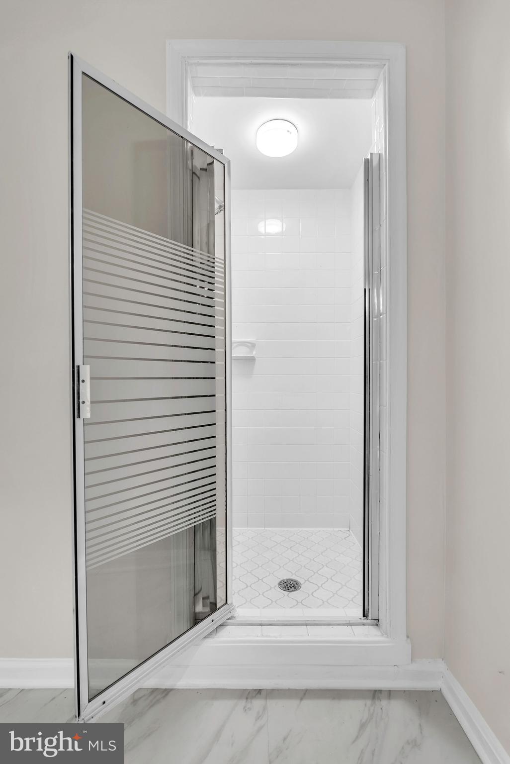 POTOMAC OUTSIDE - Residential Lease