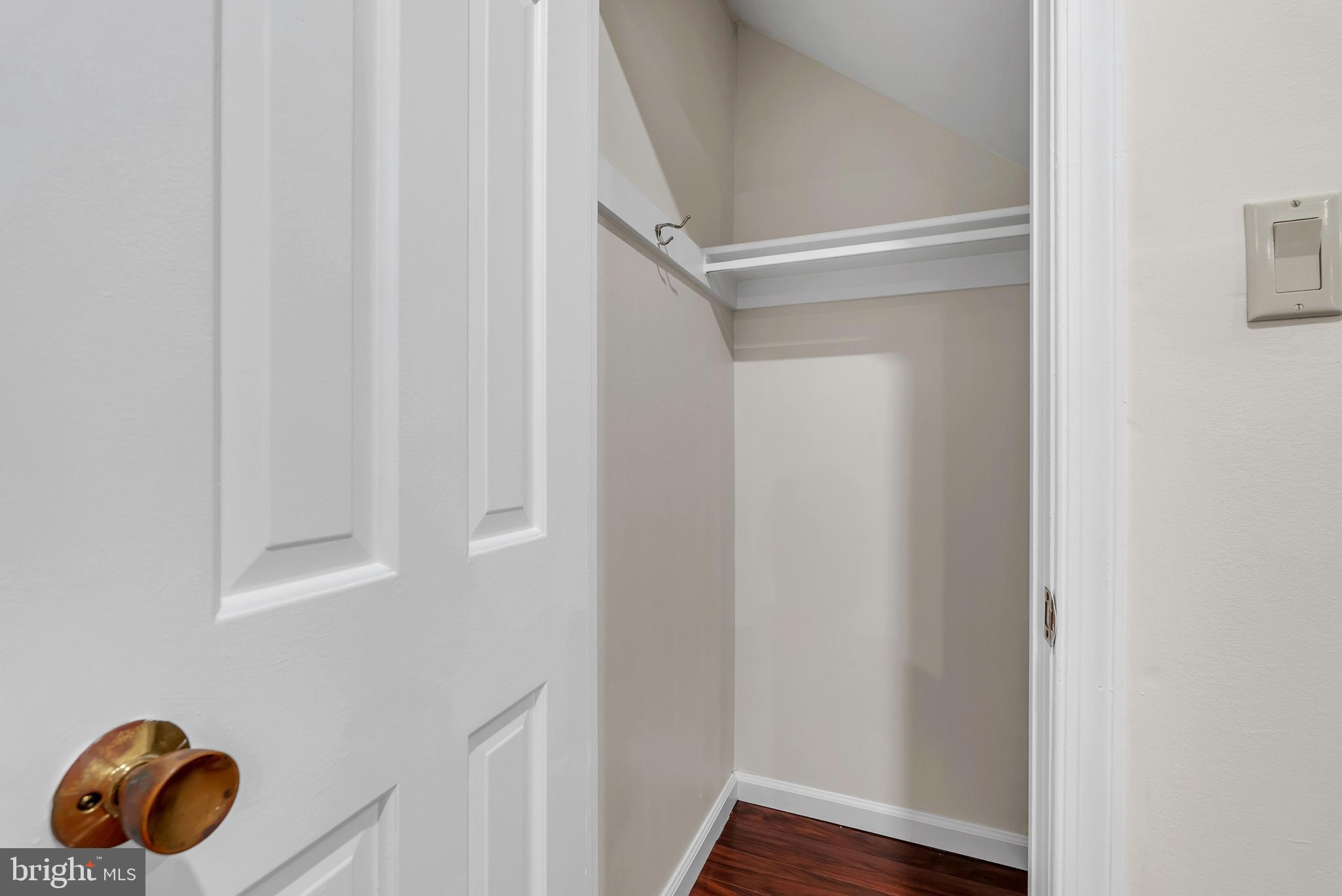 POTOMAC OUTSIDE - Residential Lease