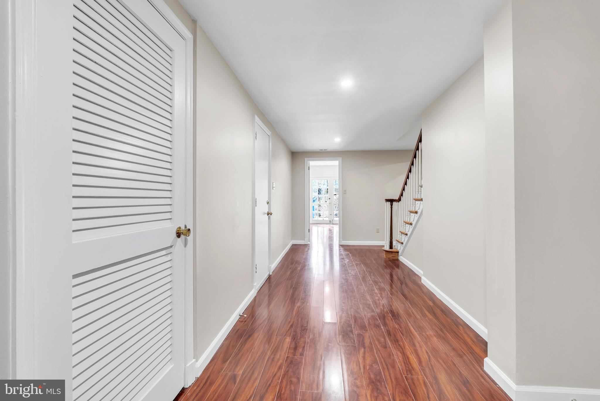 POTOMAC OUTSIDE - Residential Lease