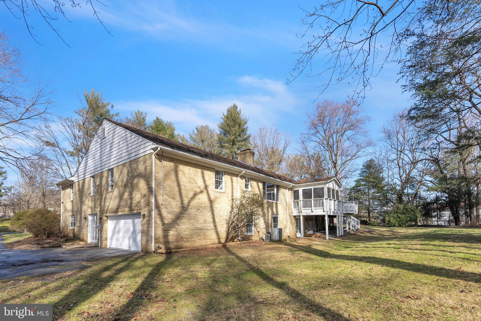 POTOMAC OUTSIDE - Residential Lease