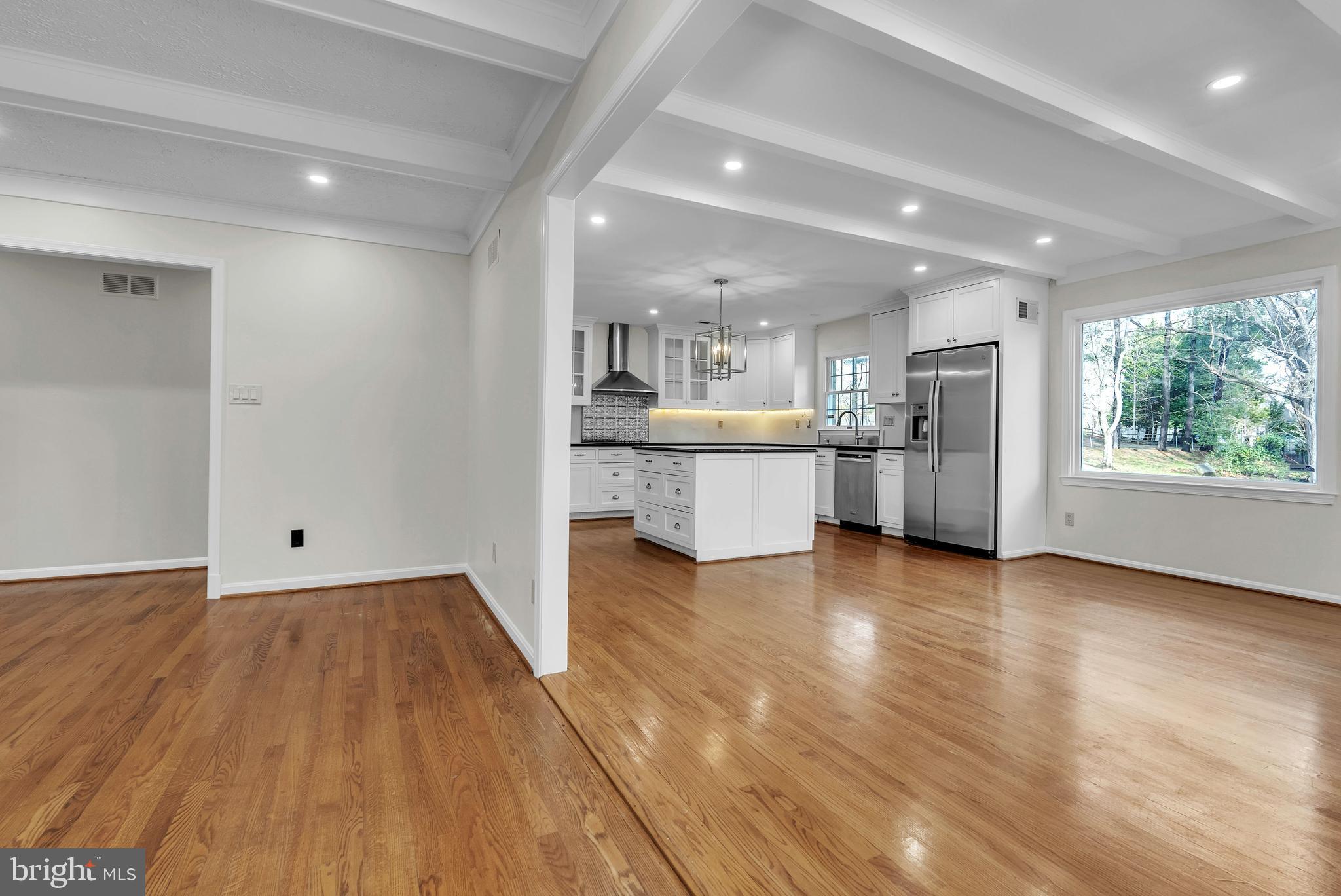 POTOMAC OUTSIDE - Residential Lease