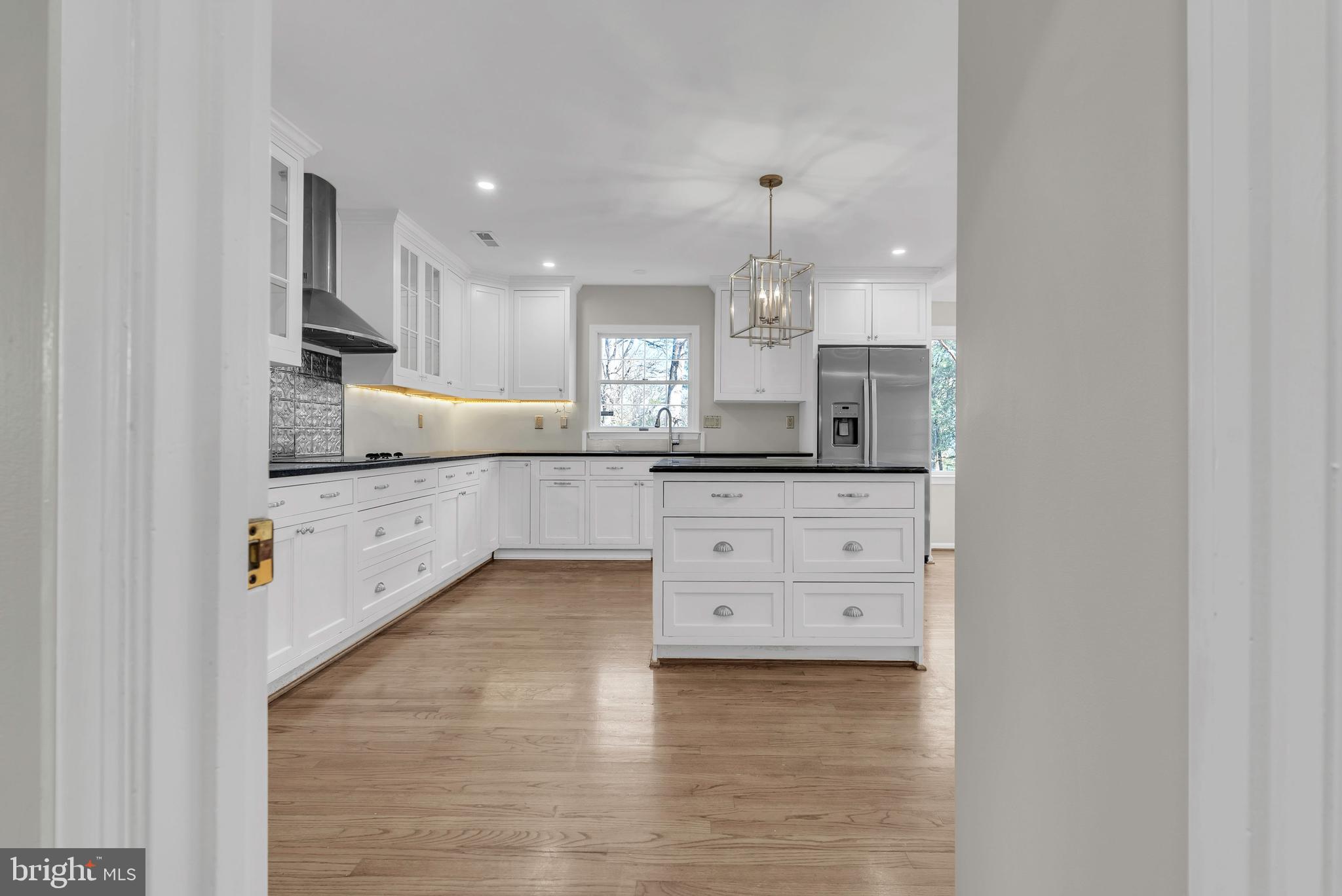 POTOMAC OUTSIDE - Residential Lease