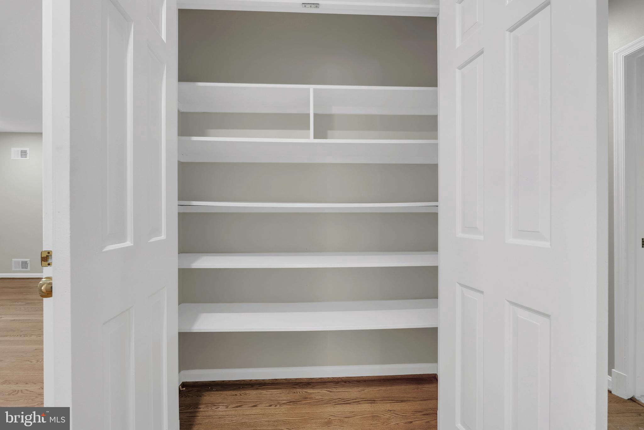 POTOMAC OUTSIDE - Residential Lease