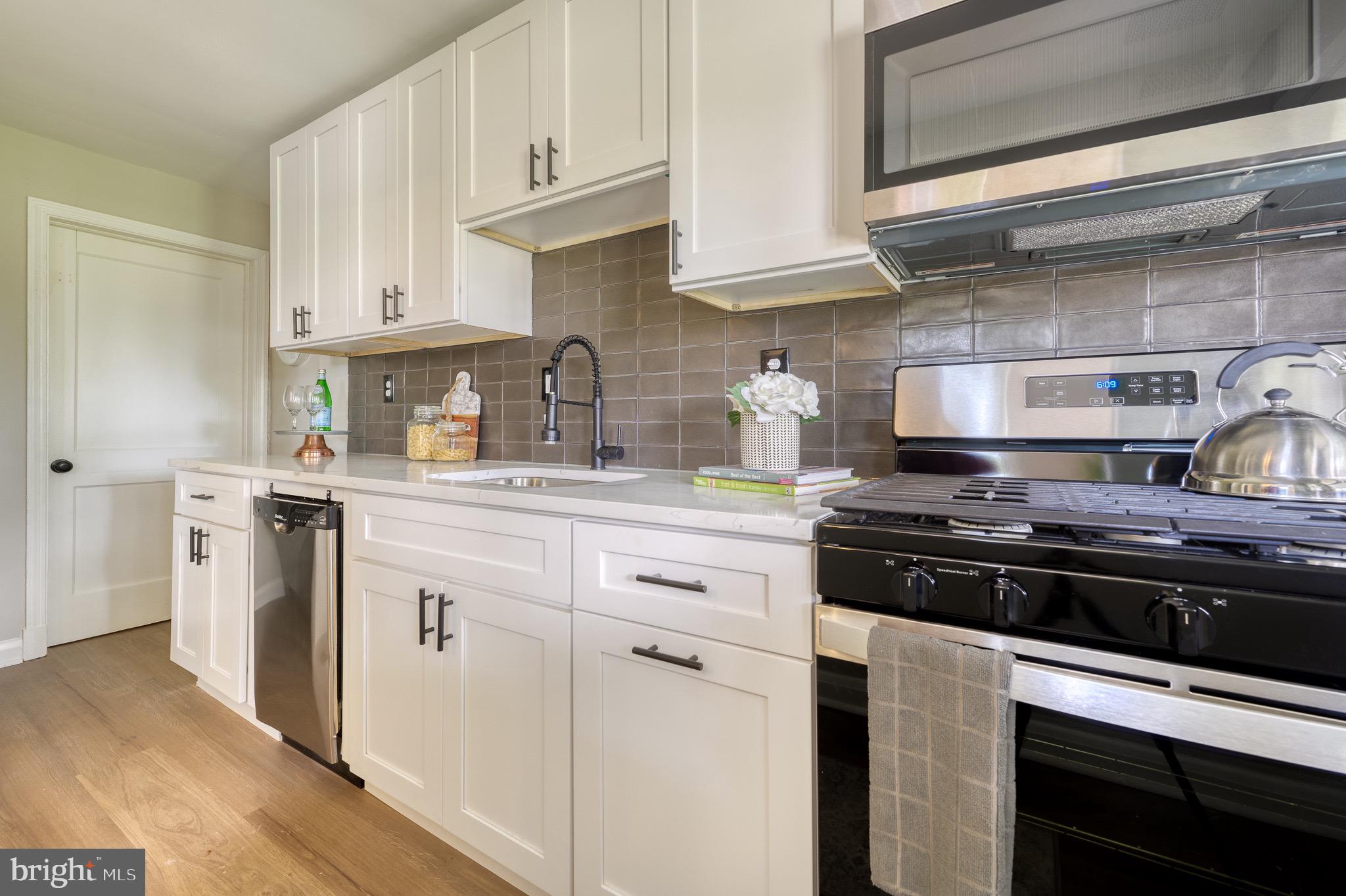 YALE HEIGHTS - Residential