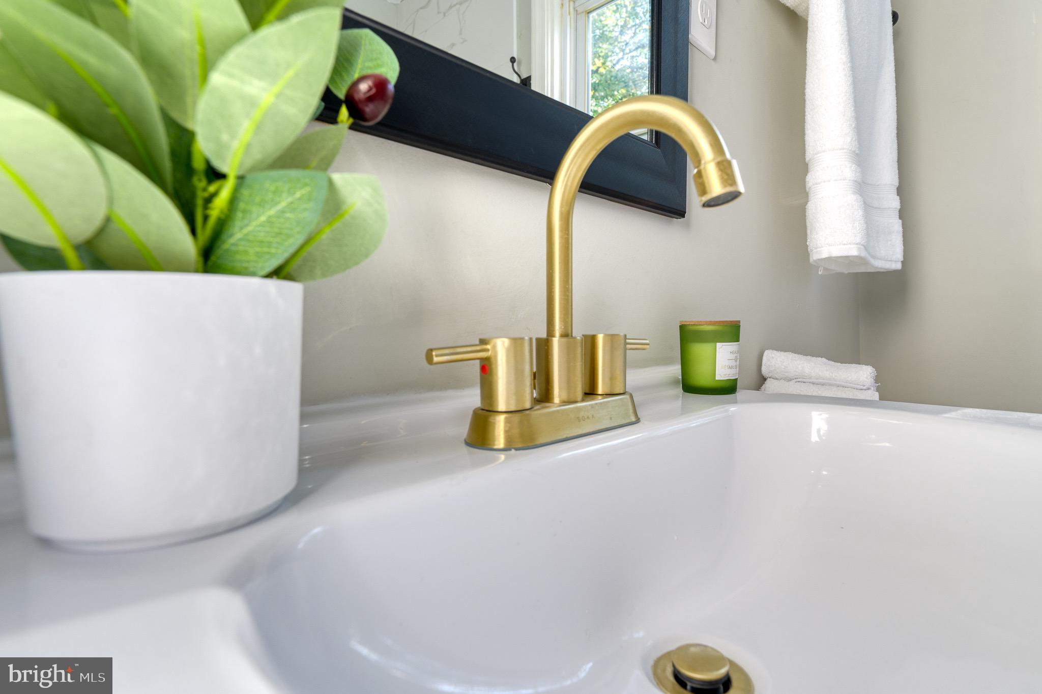 YALE HEIGHTS - Residential