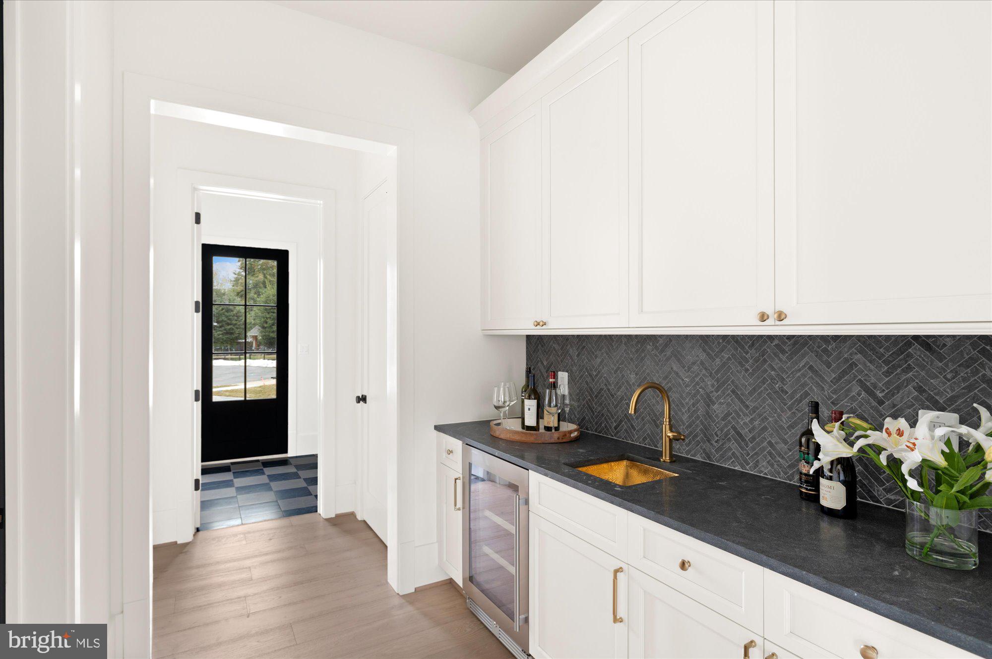 WESTMORE GARDENS - Residential