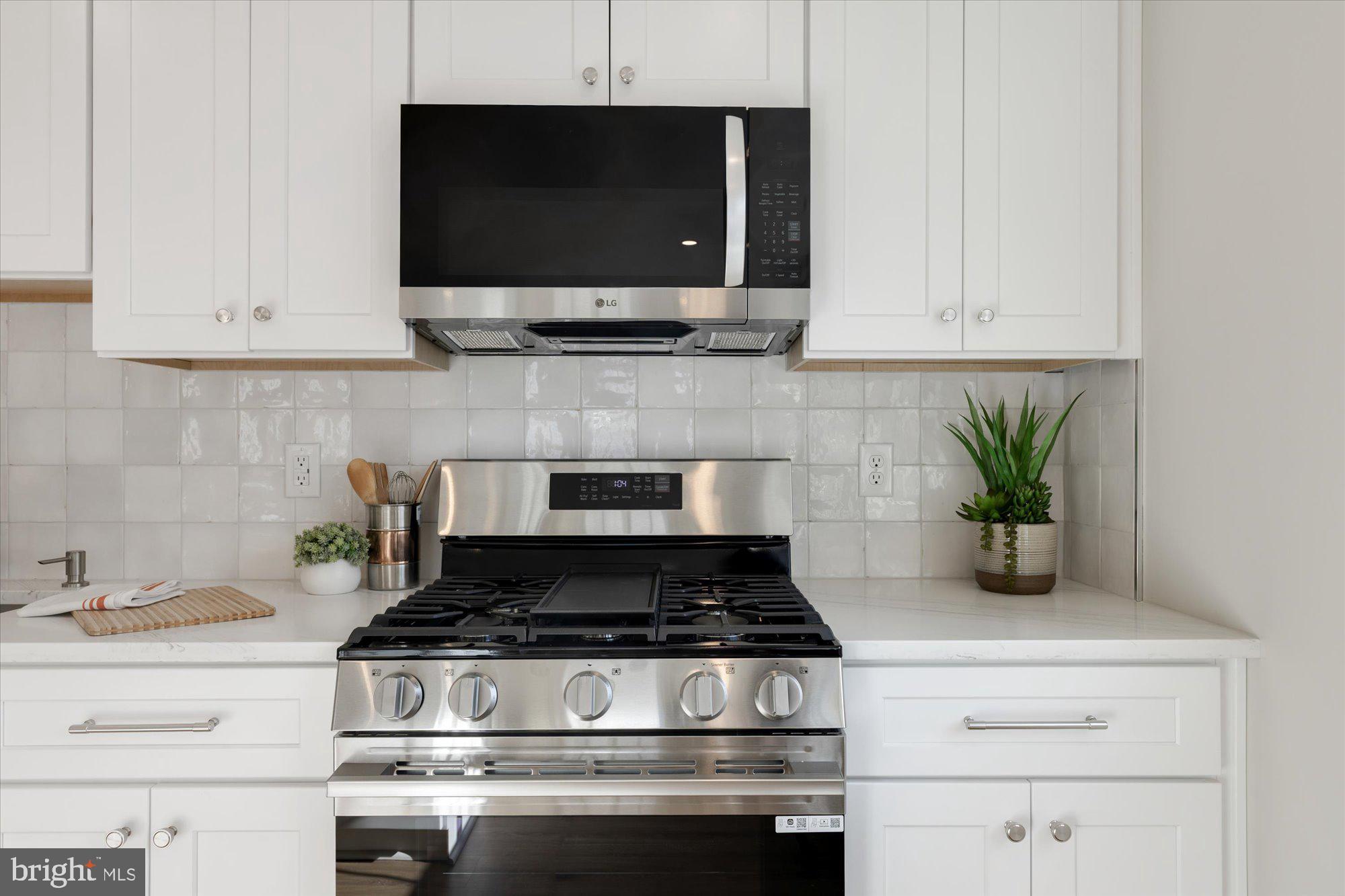 PARK  FAIRFAX - Residential