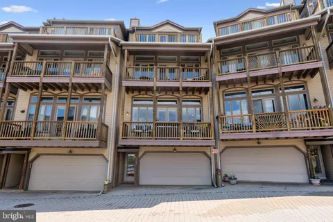 7020 Clinton Court Unit 20A, Annapolis, MD MLS: MDAA2113978