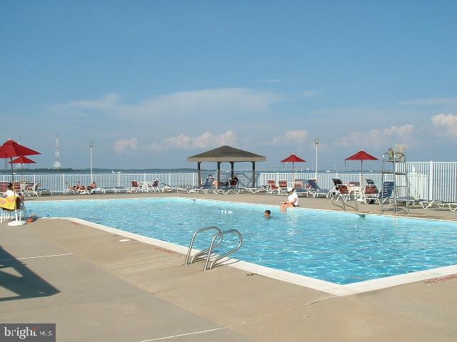 VILLAGE OF CHESAPEAKE HARBOUR - Residential