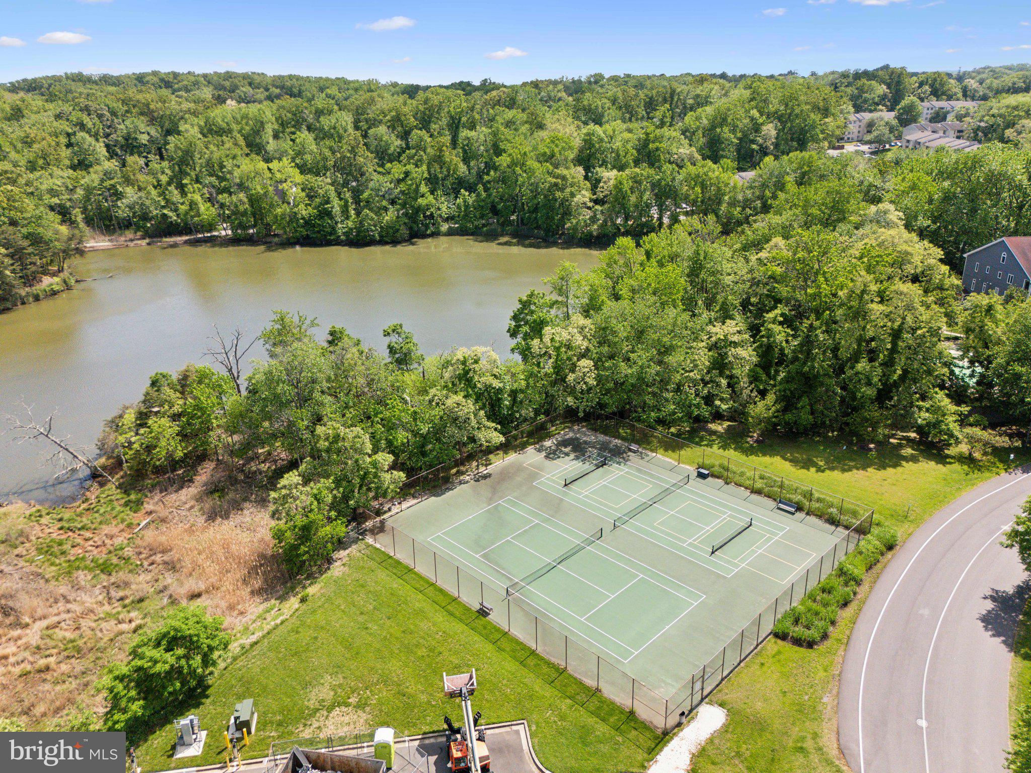 VILLAGE OF CHESAPEAKE HARBOUR - Residential