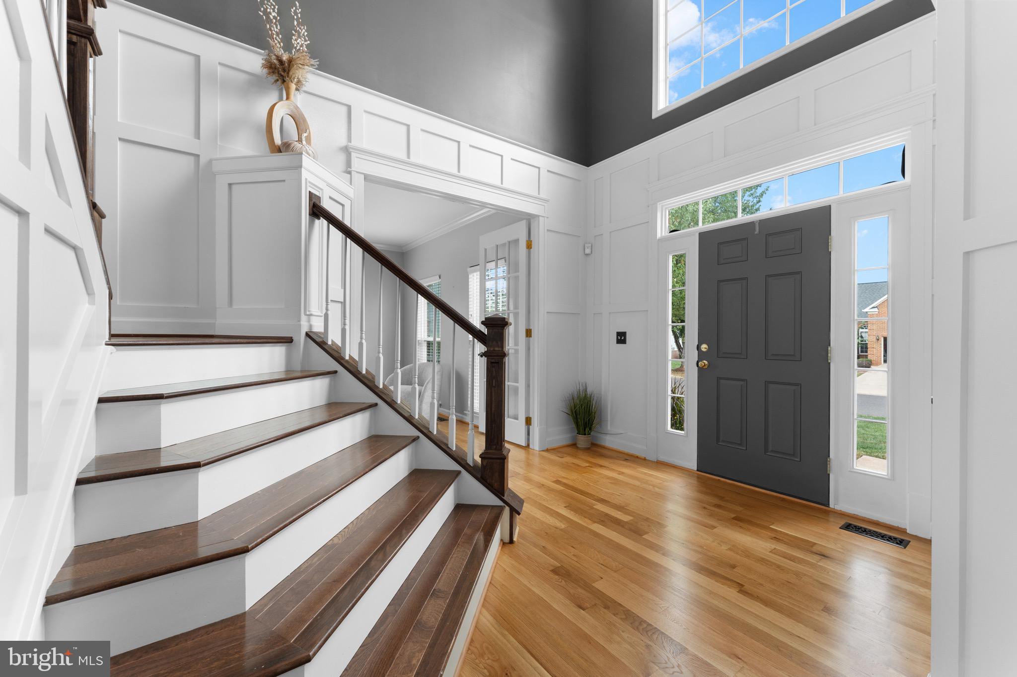 COUNTRY CLUB ESTATES - Residential