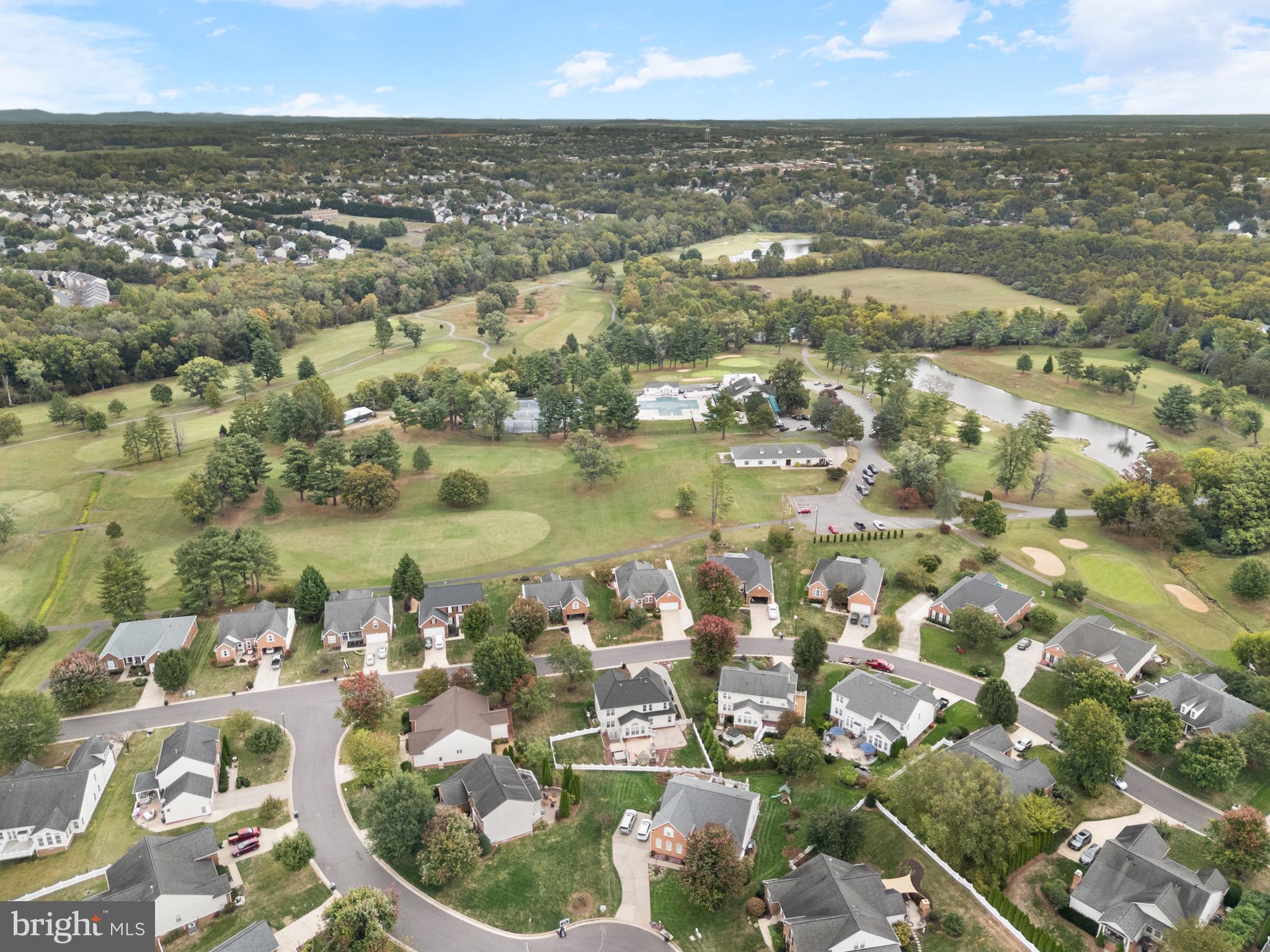 COUNTRY CLUB ESTATES - Residential