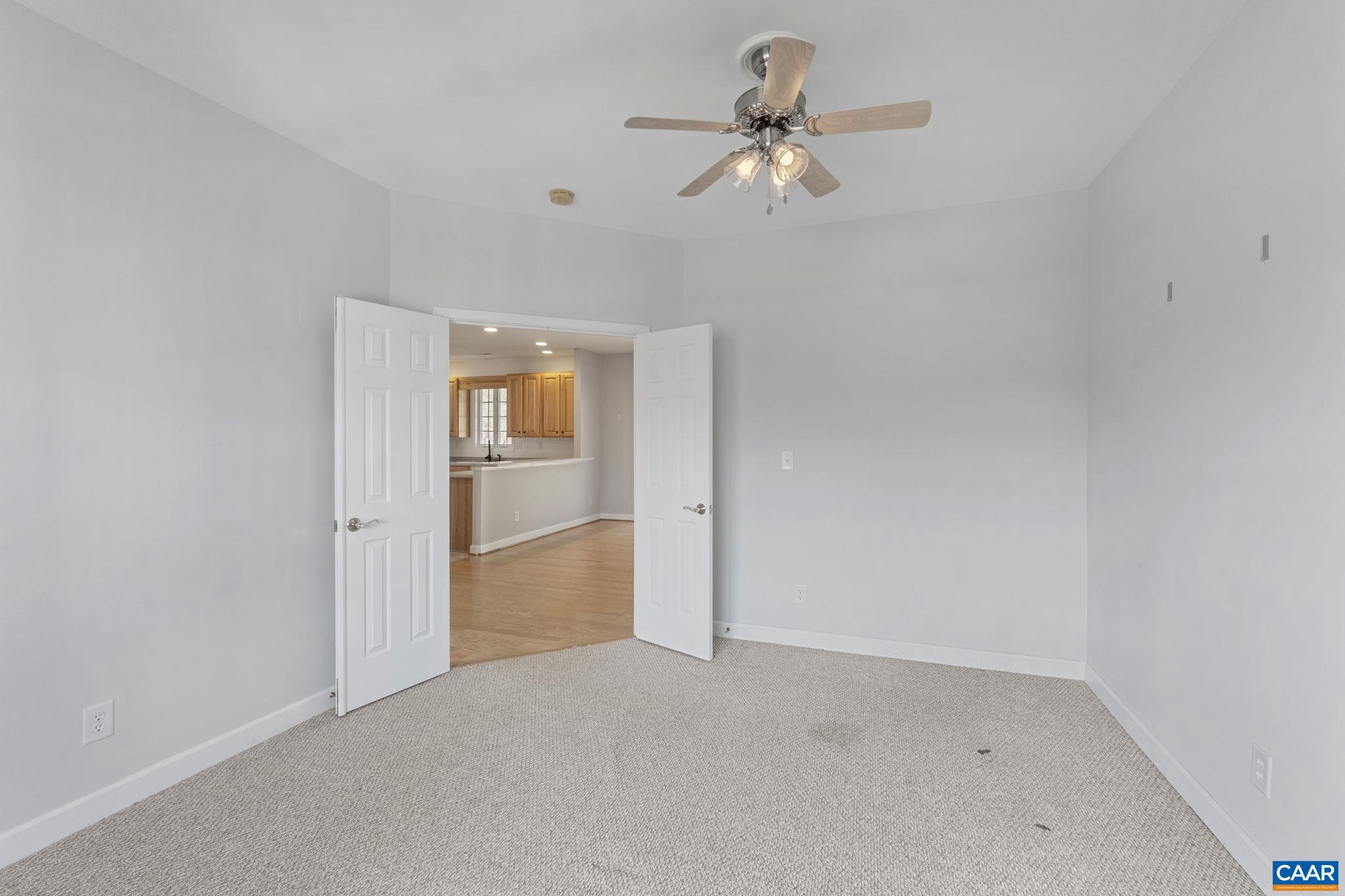 FOREST LAKES SOUTH - Residential